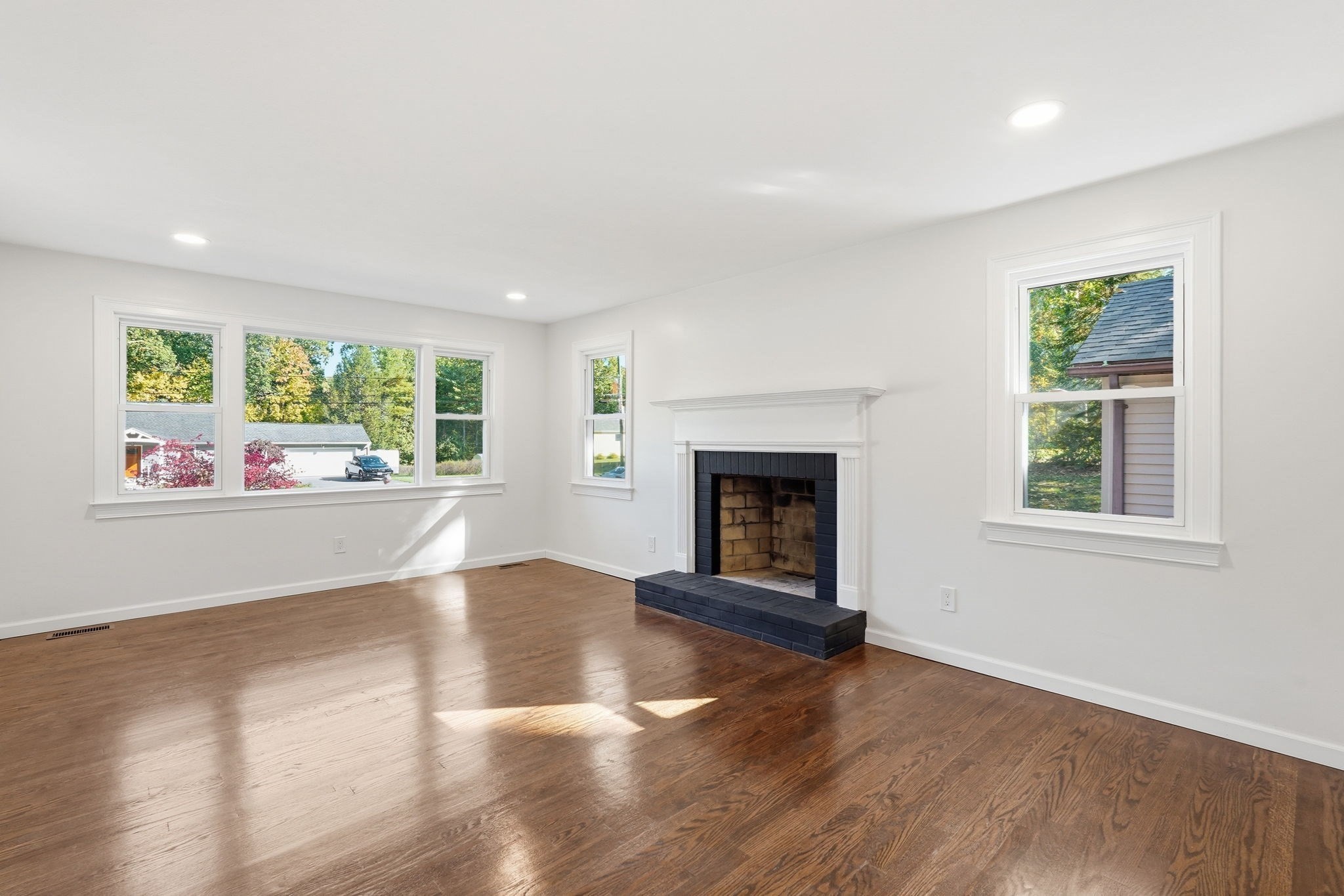 17 Meadowview Rd Property Photo 17