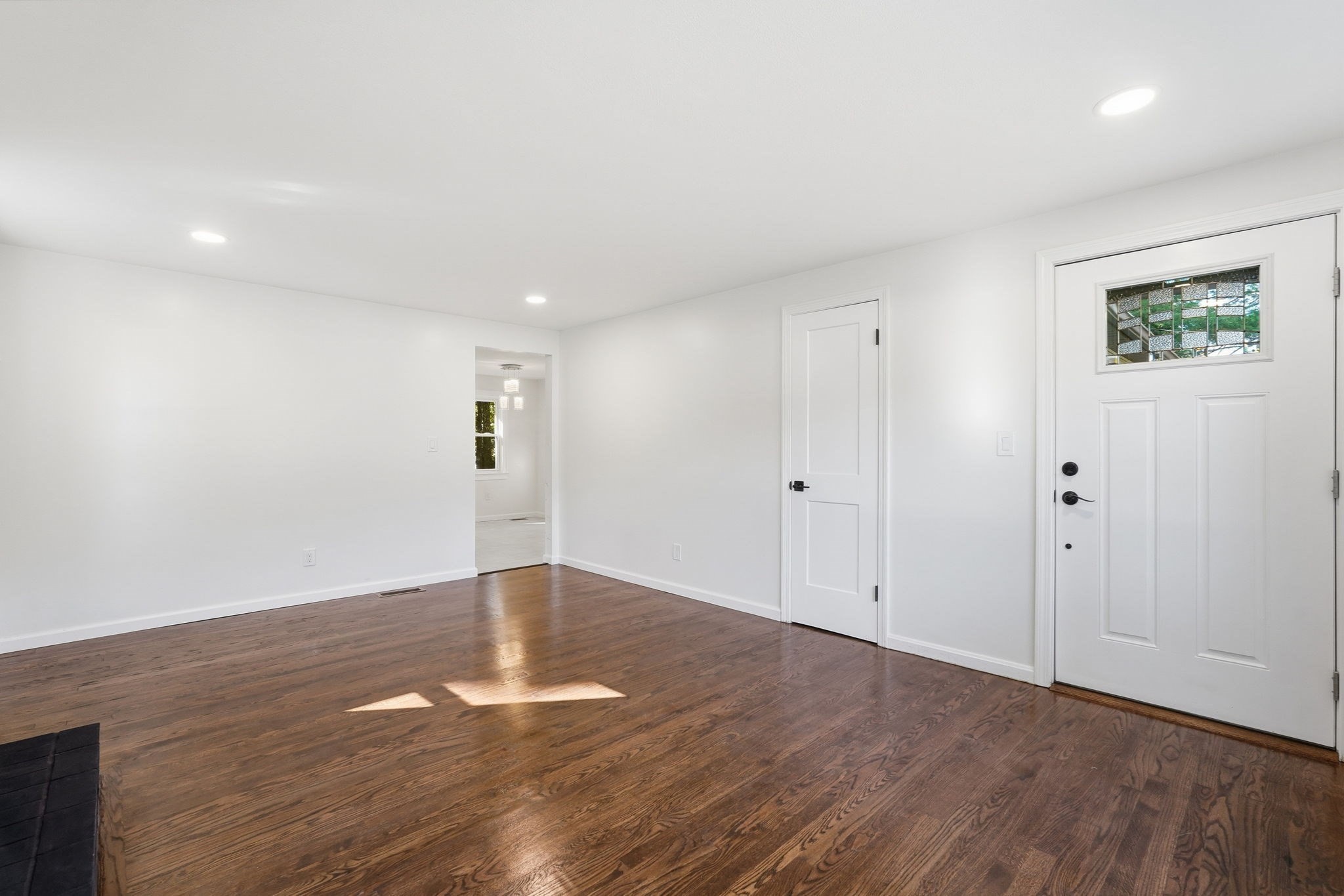 17 Meadowview Rd Property Photo 18
