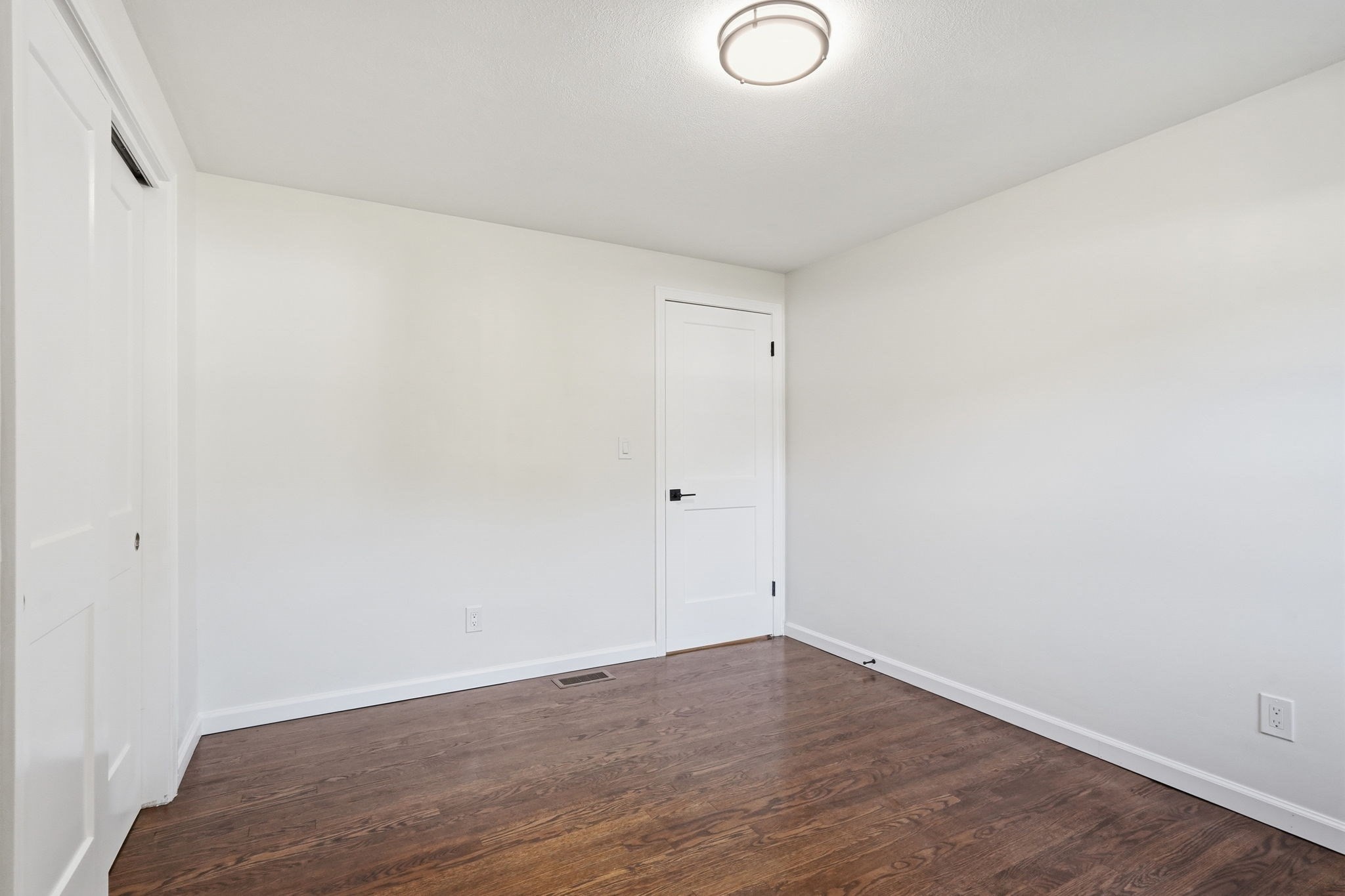 17 Meadowview Rd Property Photo 25