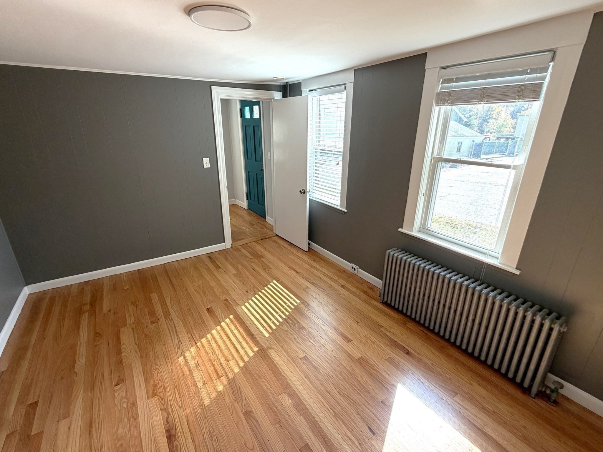 10 Metropolitan Ave Property Photo 10