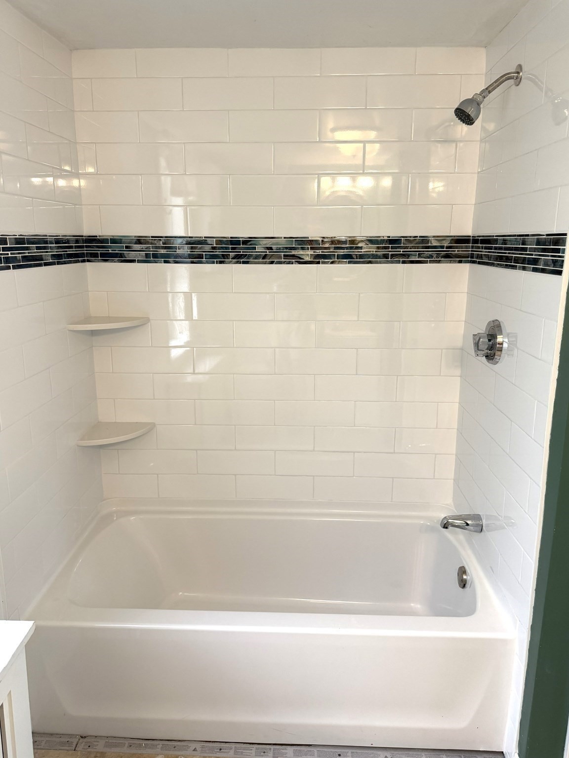 10 Metropolitan Ave Property Photo 12