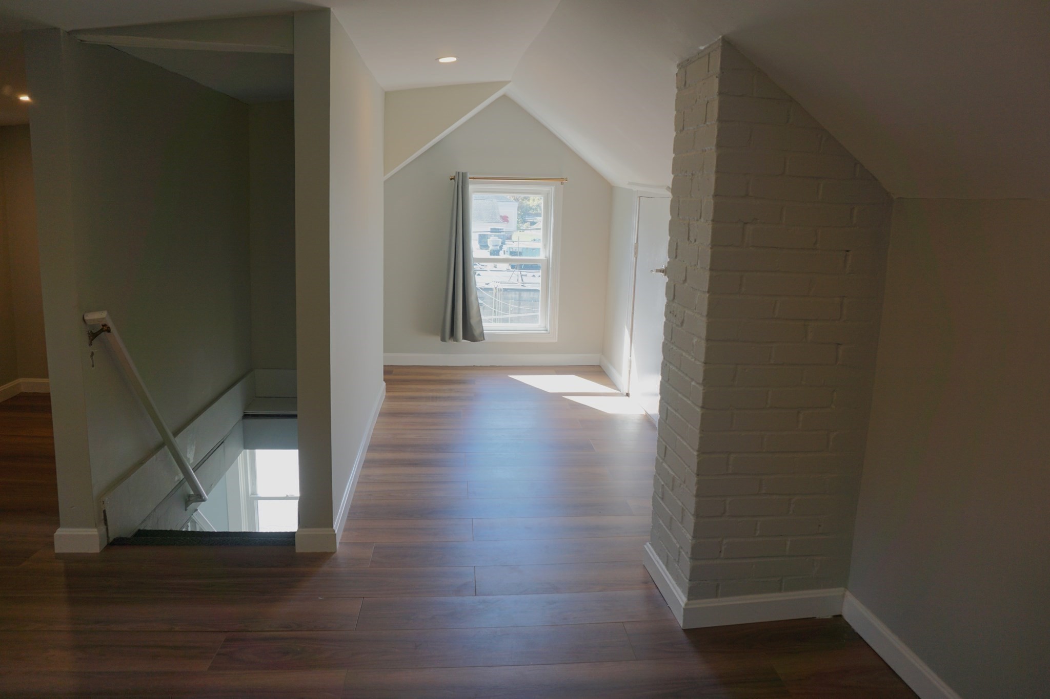 10 Metropolitan Ave Property Photo 22