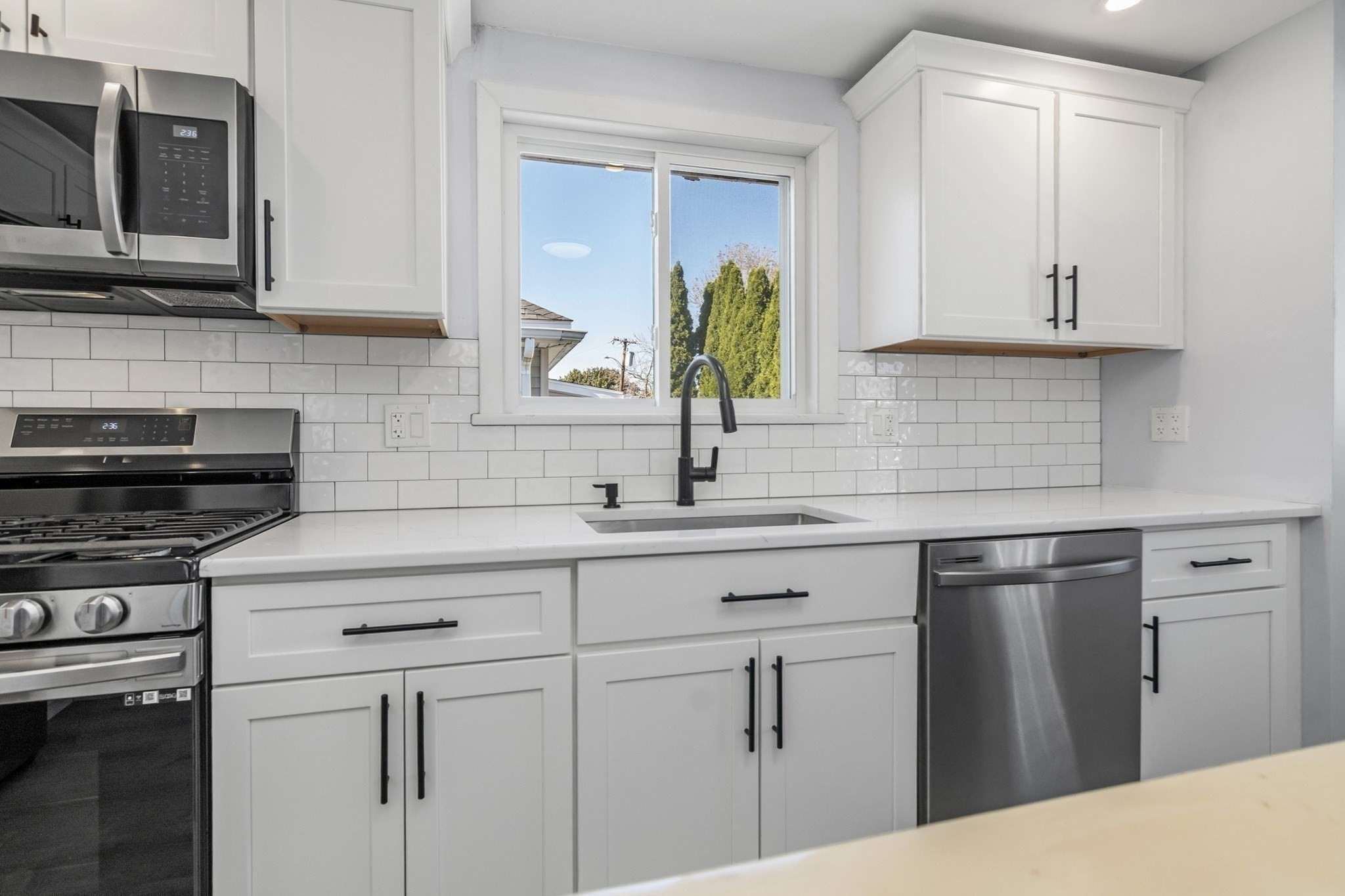 26 Whitin Ave Property Photo 10