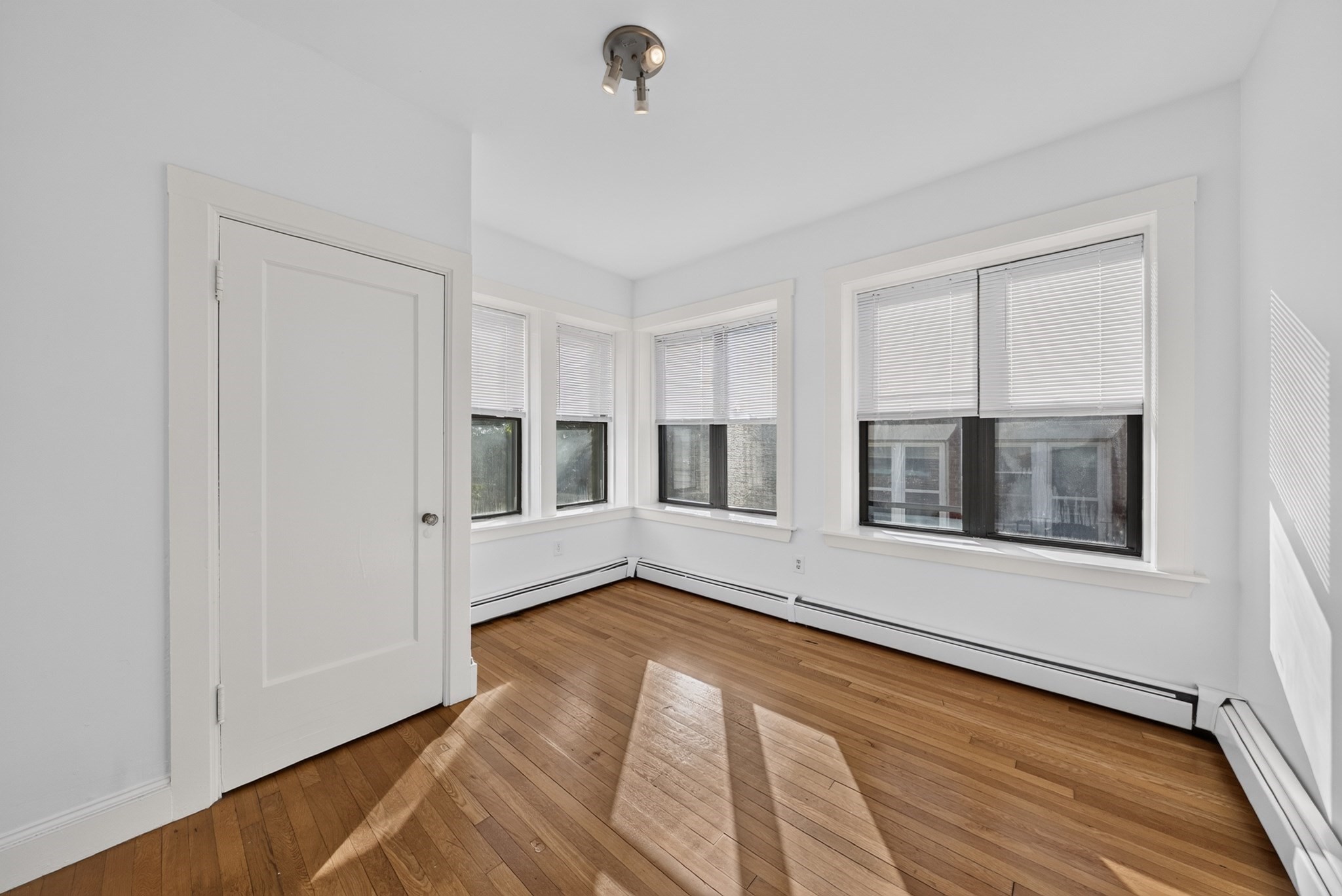 15 Park Vale Ave # 11 Property Photo 9