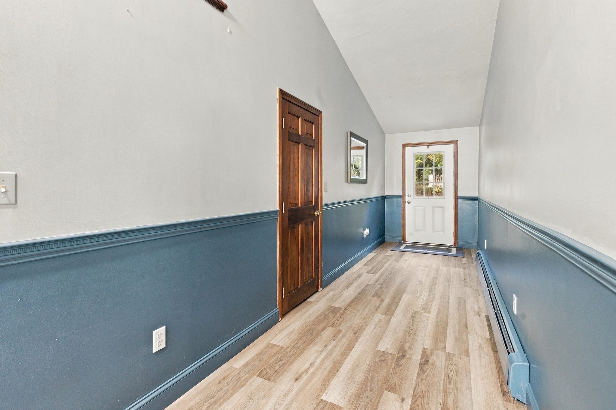 48 Lovering St # 8 Property Photo 3