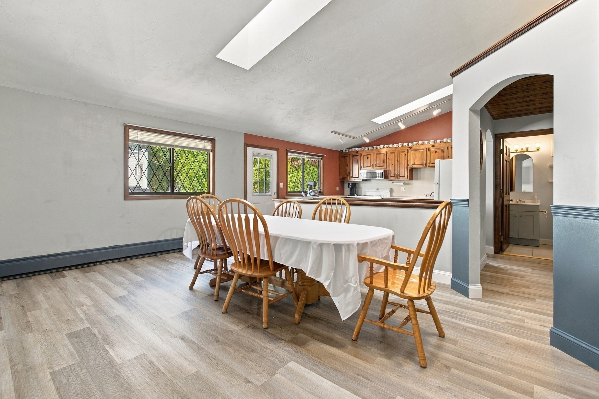 48 Lovering St # 8 Property Photo 7