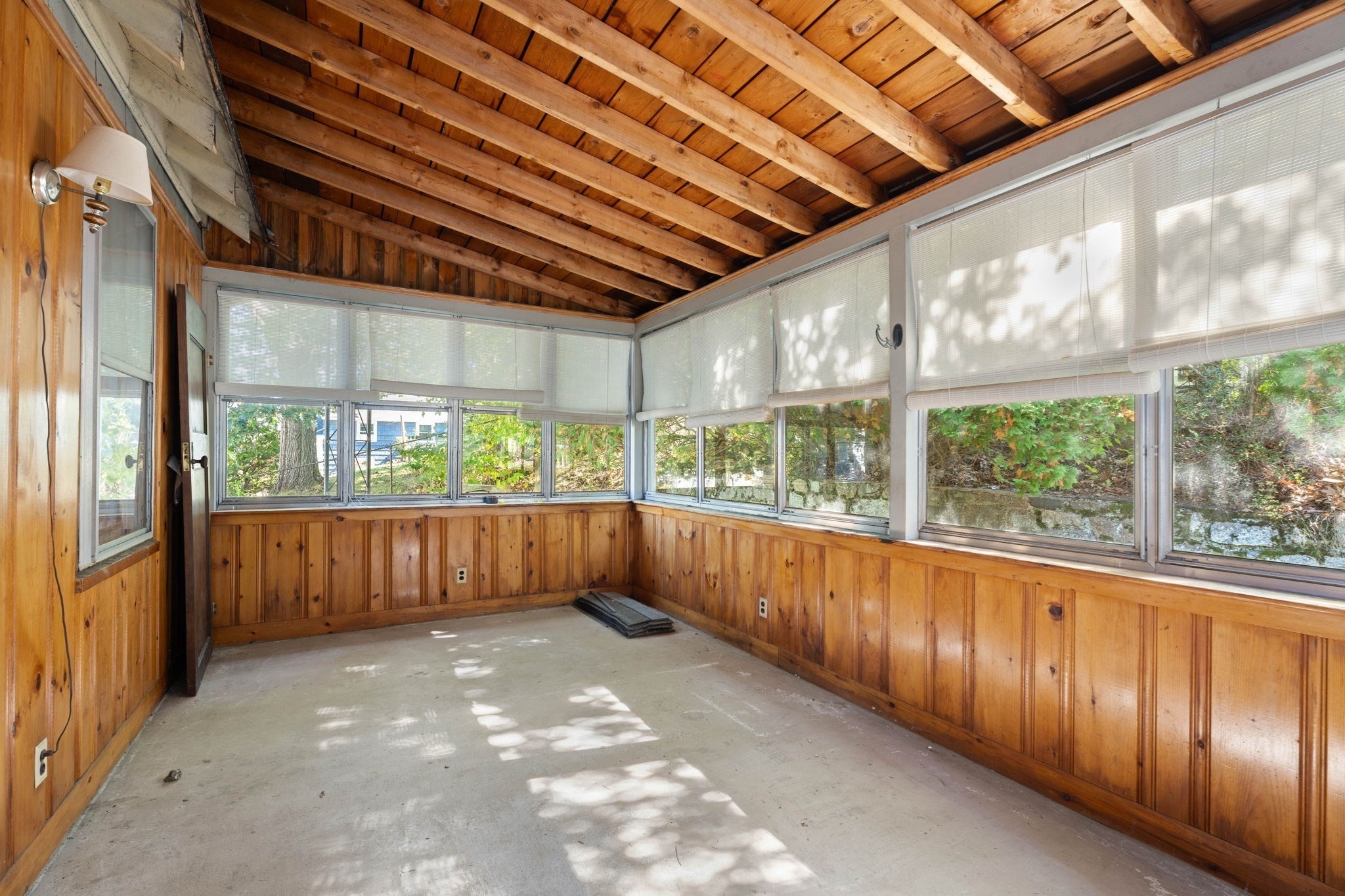 32 Whitney Ave Property Photo 22