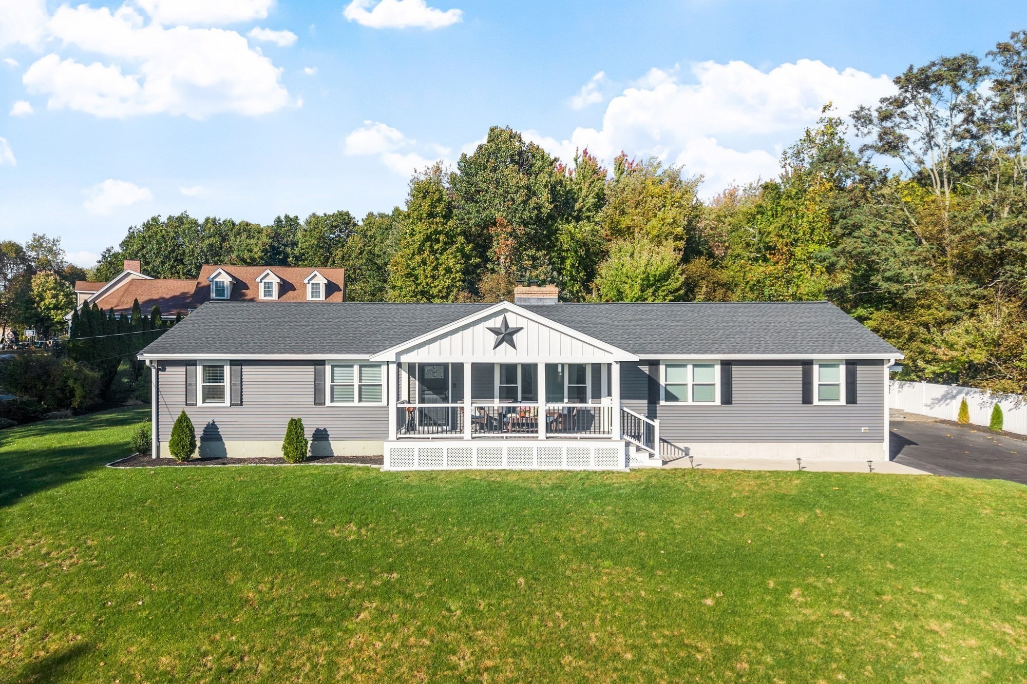 4 Nutting Dr Property Photo 1