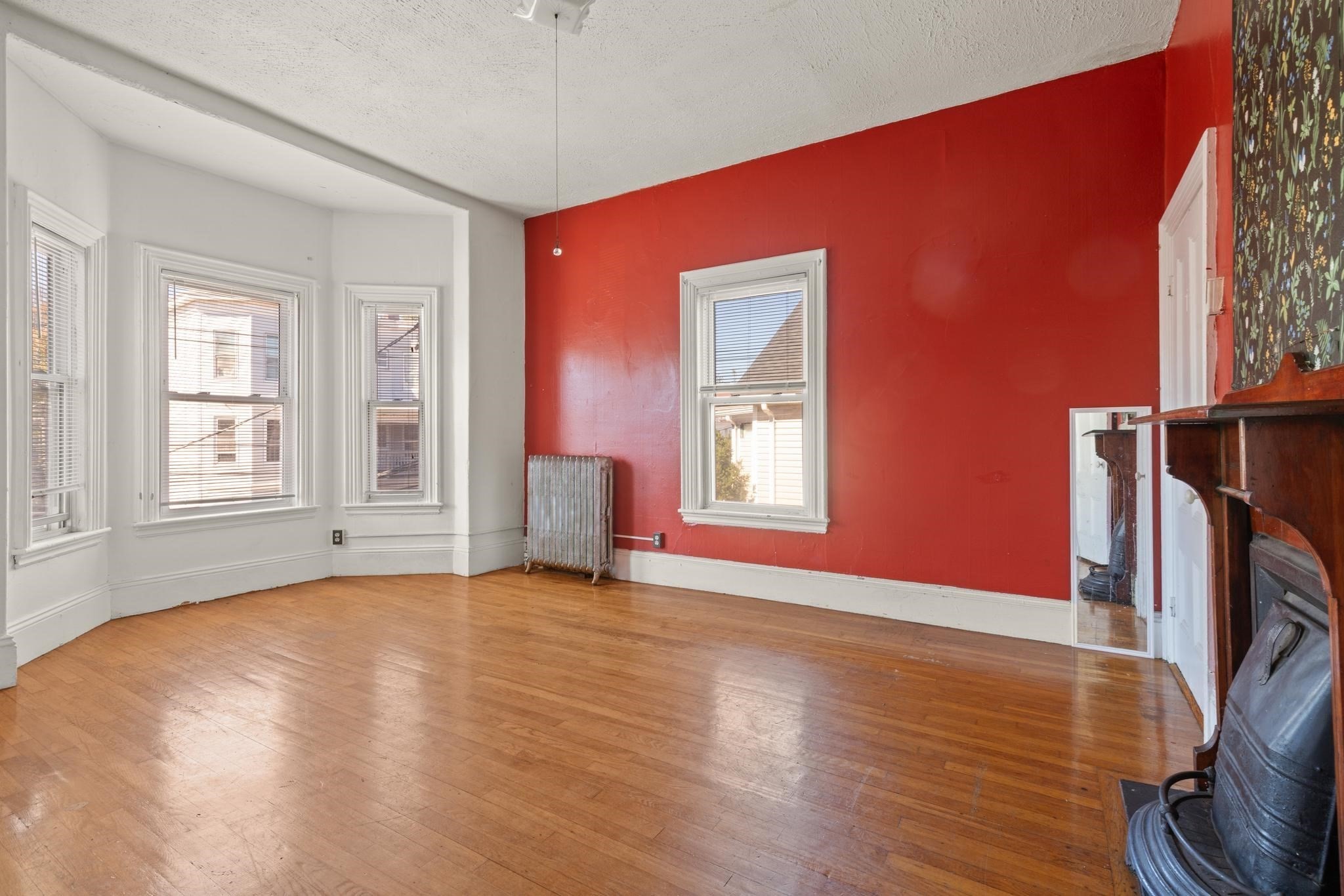 32-34 Linden St Property Photo 10