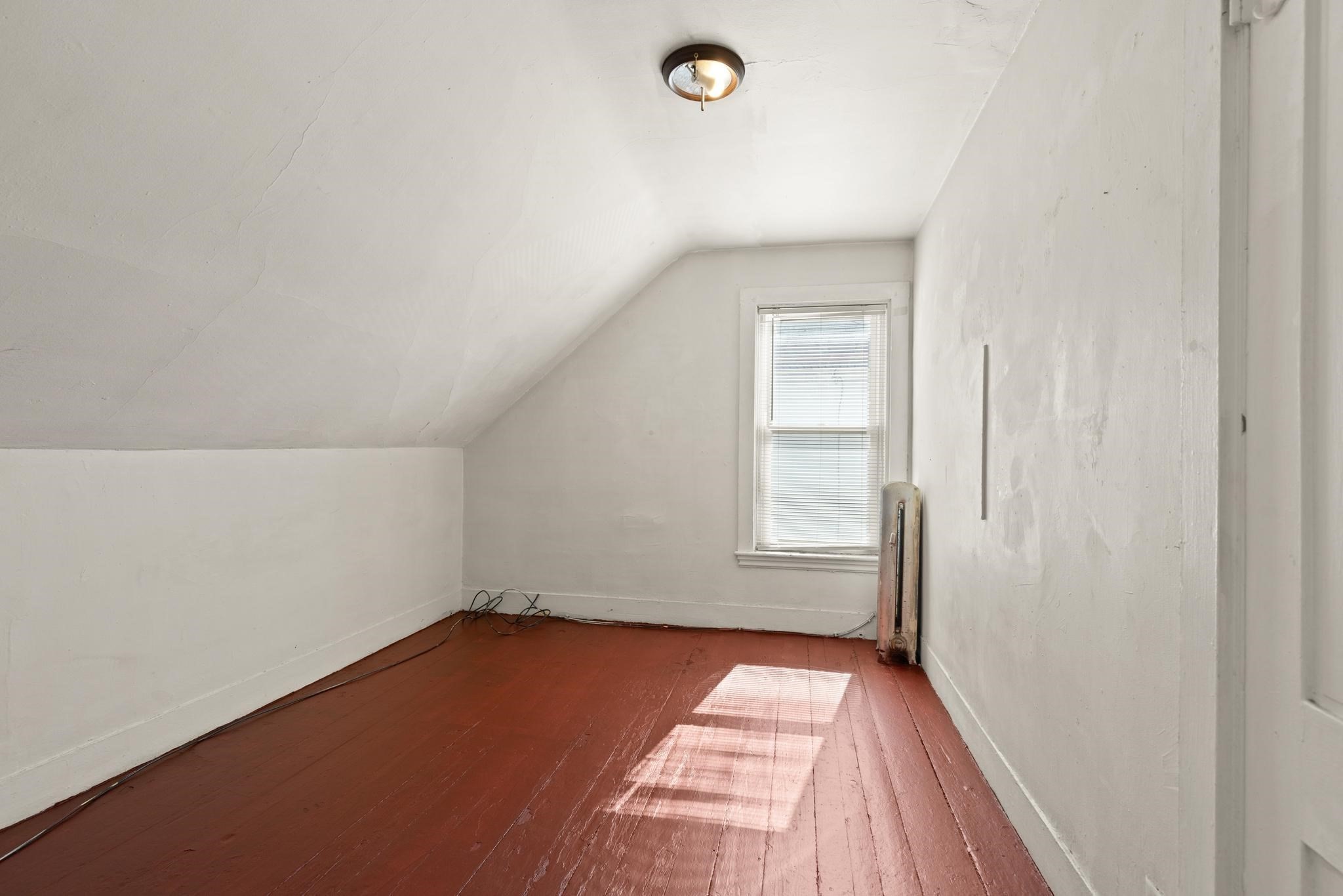 32-34 Linden St Property Photo 17