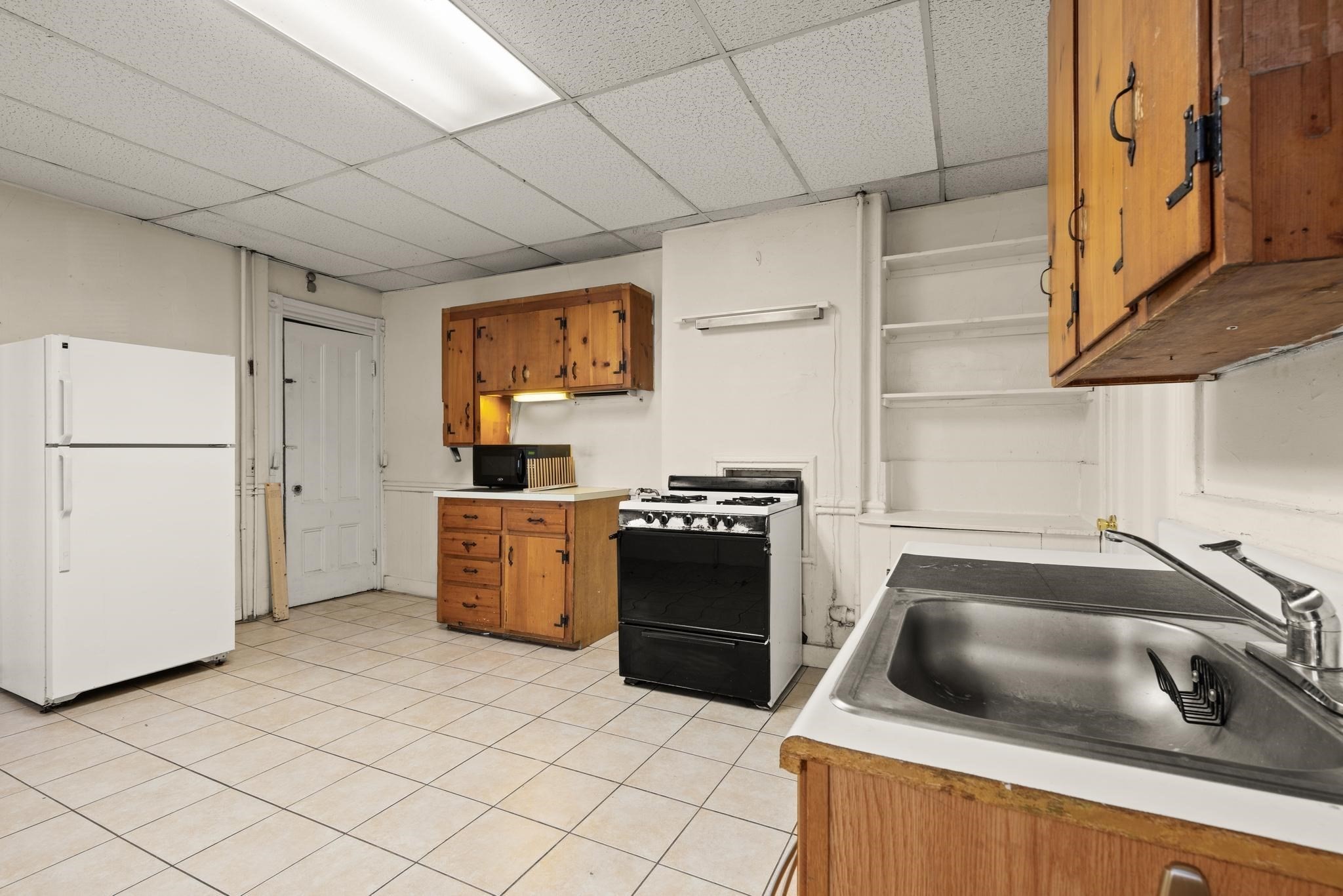 32-34 Linden St Property Photo 25