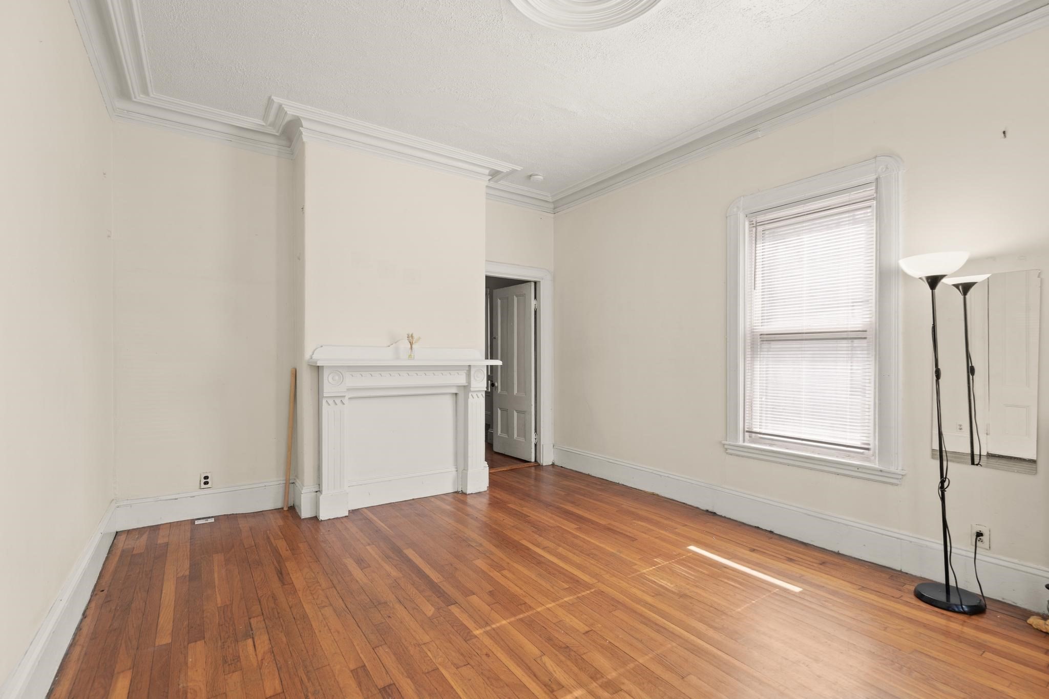 32-34 Linden St Property Photo 29