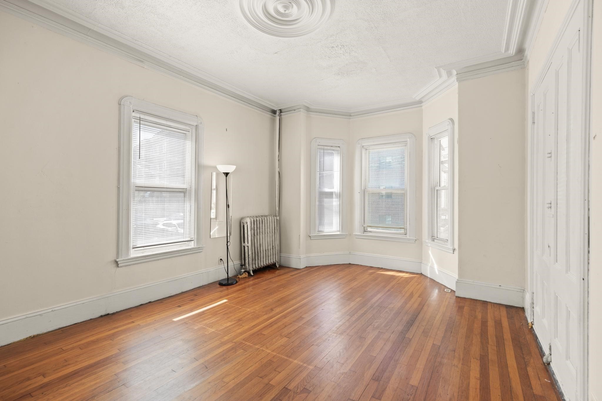 32-34 Linden St Property Photo 30