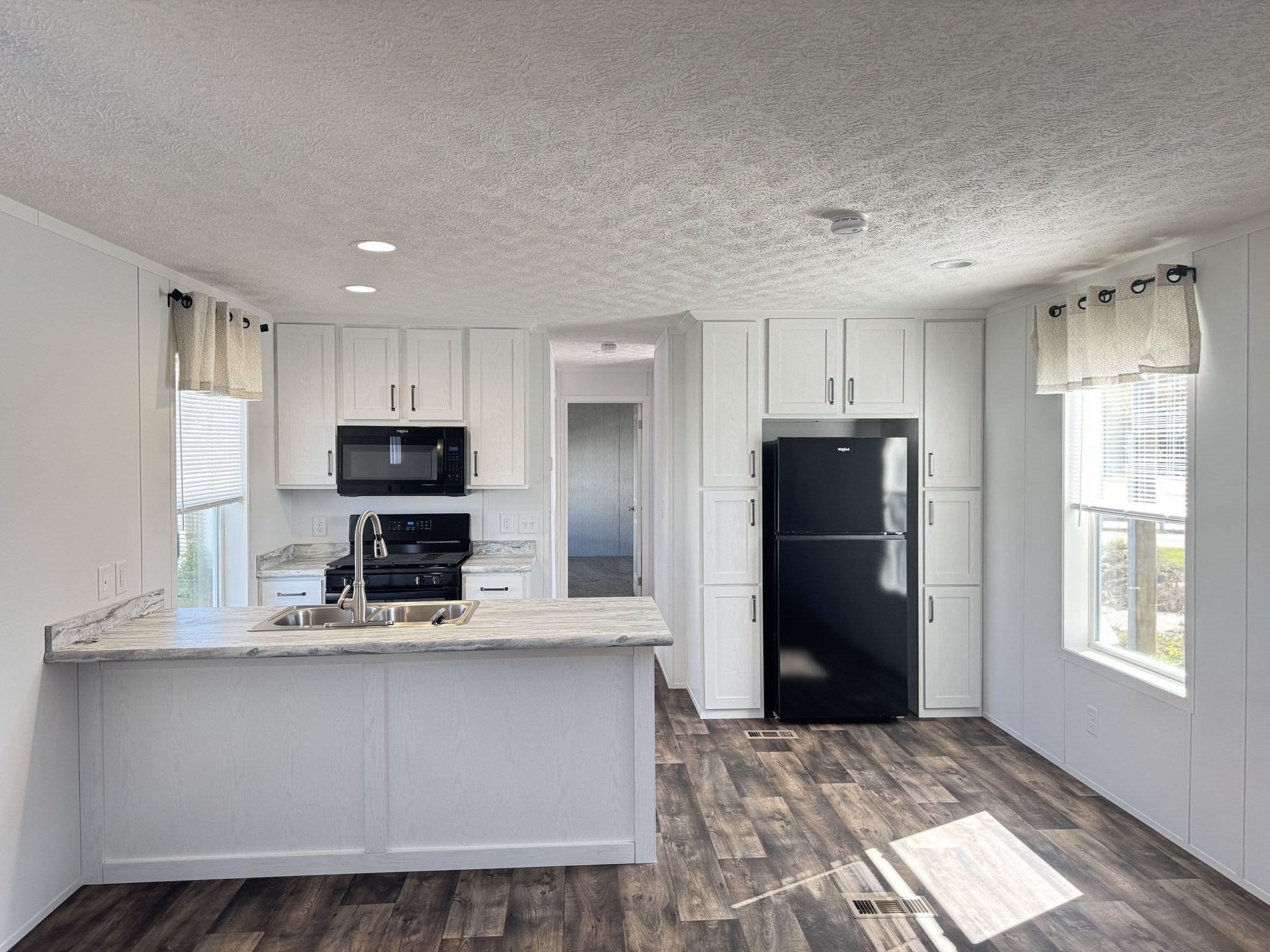 131 Washington Street # 25 Property Photo 6