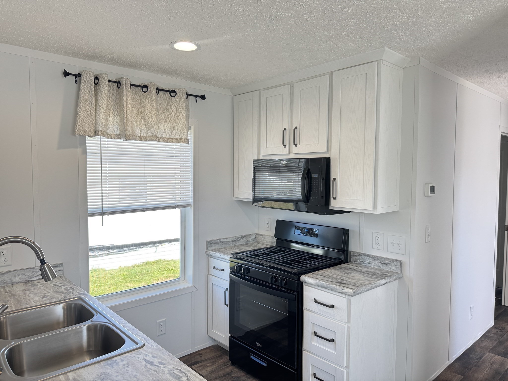 131 Washington Street # 25 Property Photo 8