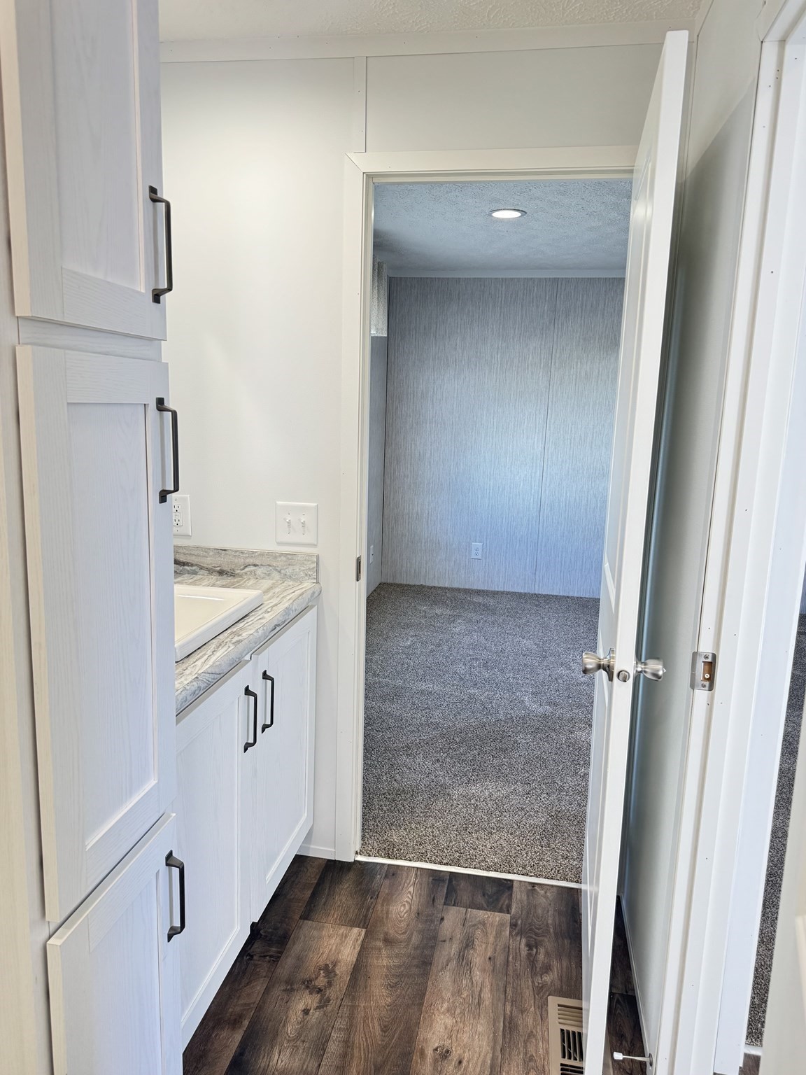 131 Washington Street # 25 Property Photo 17