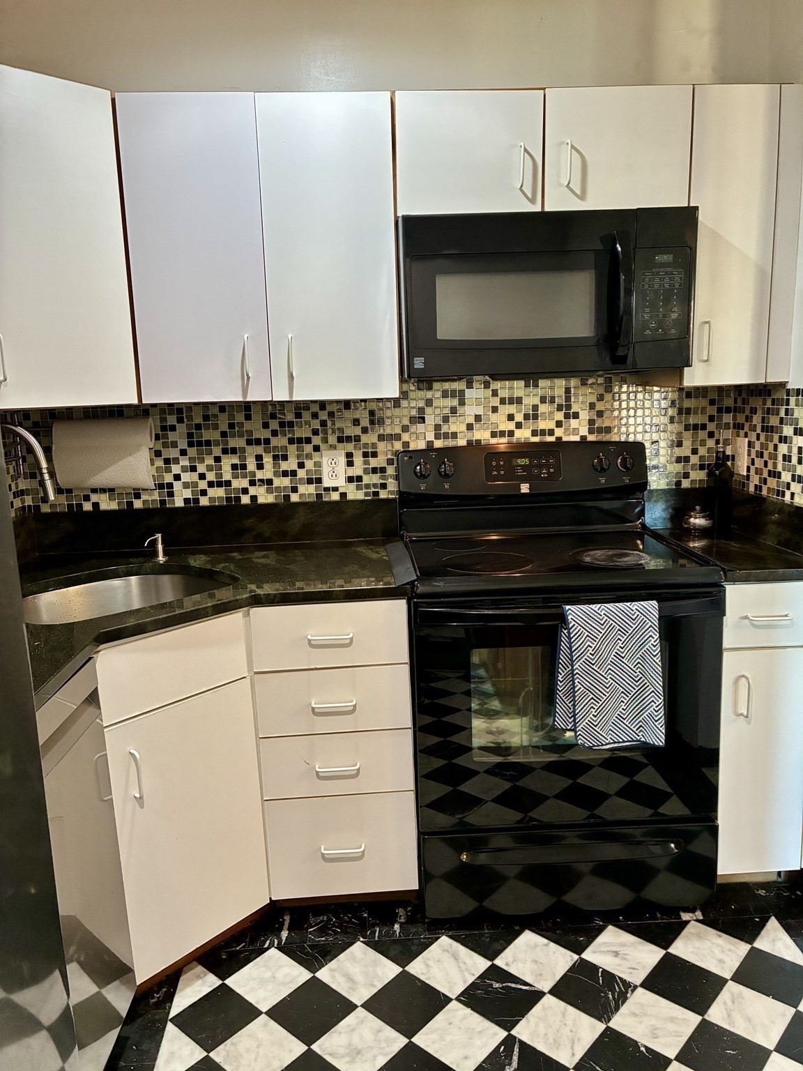 500 Washington St # 403 Property Photo 6