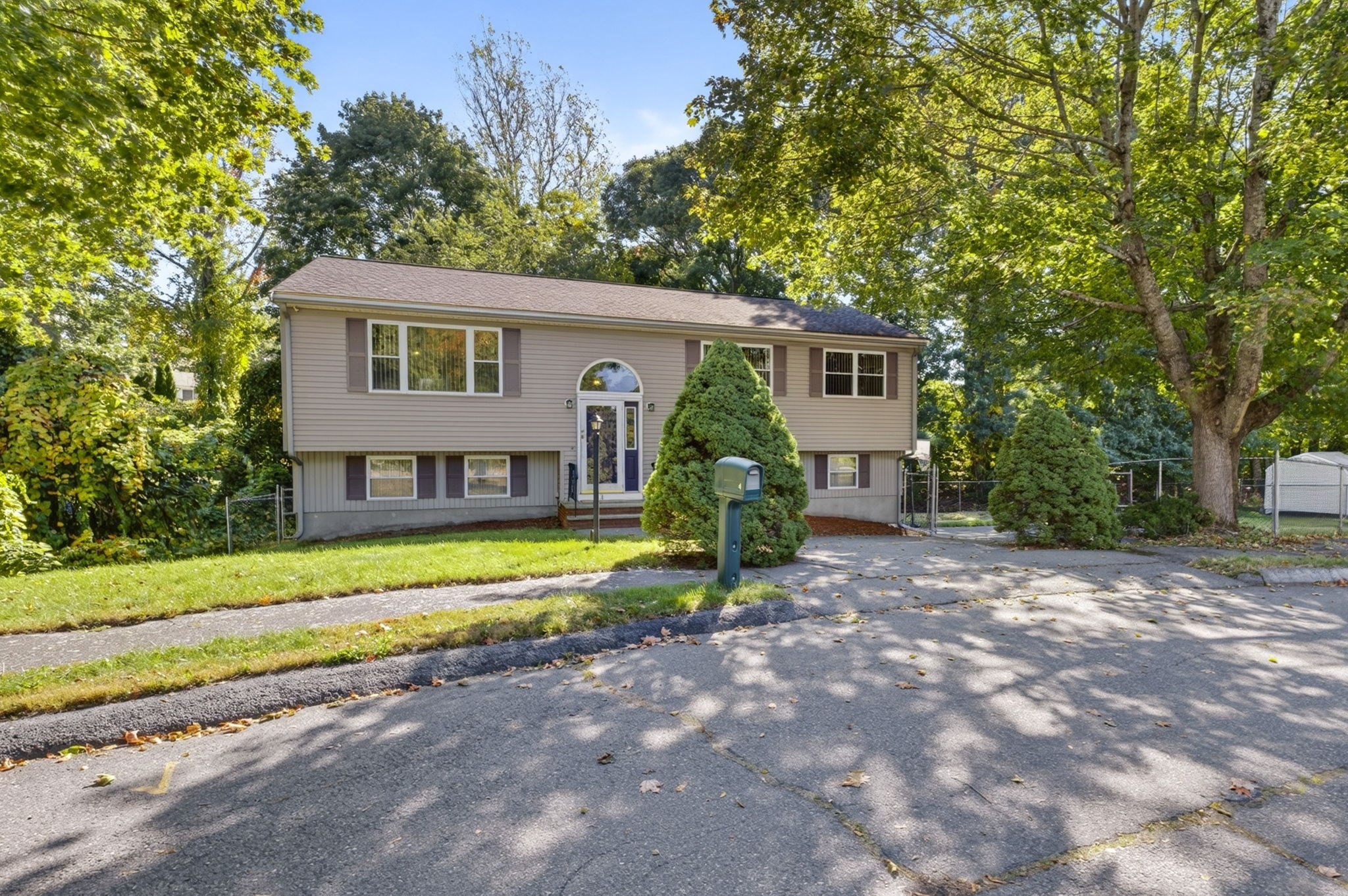 4 Wildwood Terrace Property Photo 1