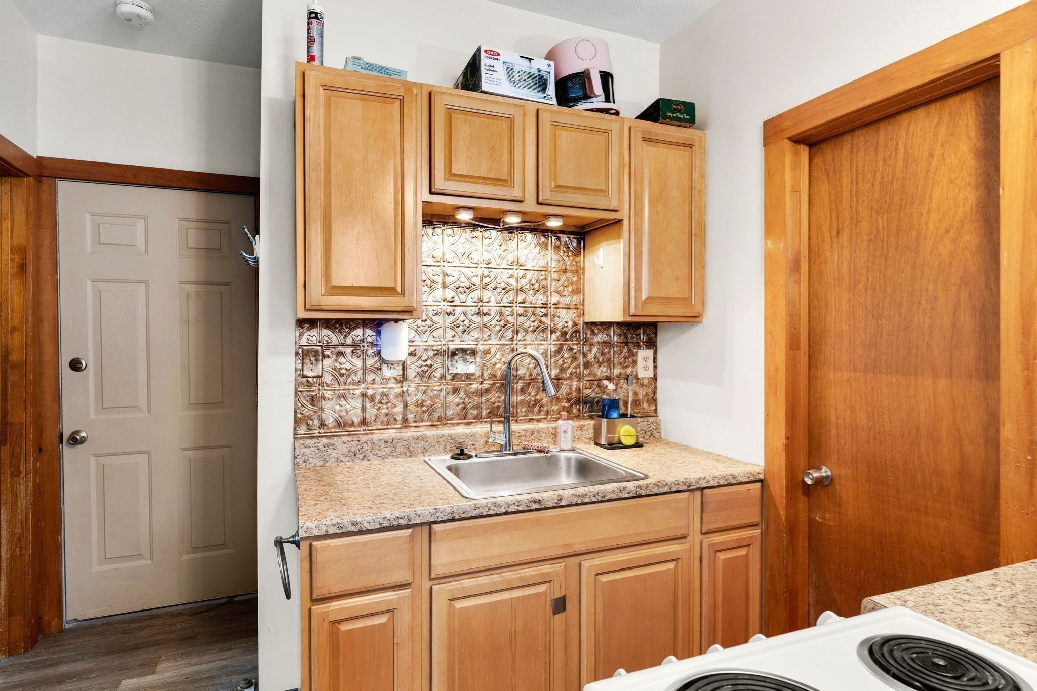 158 Park # 3 Property Photo 6