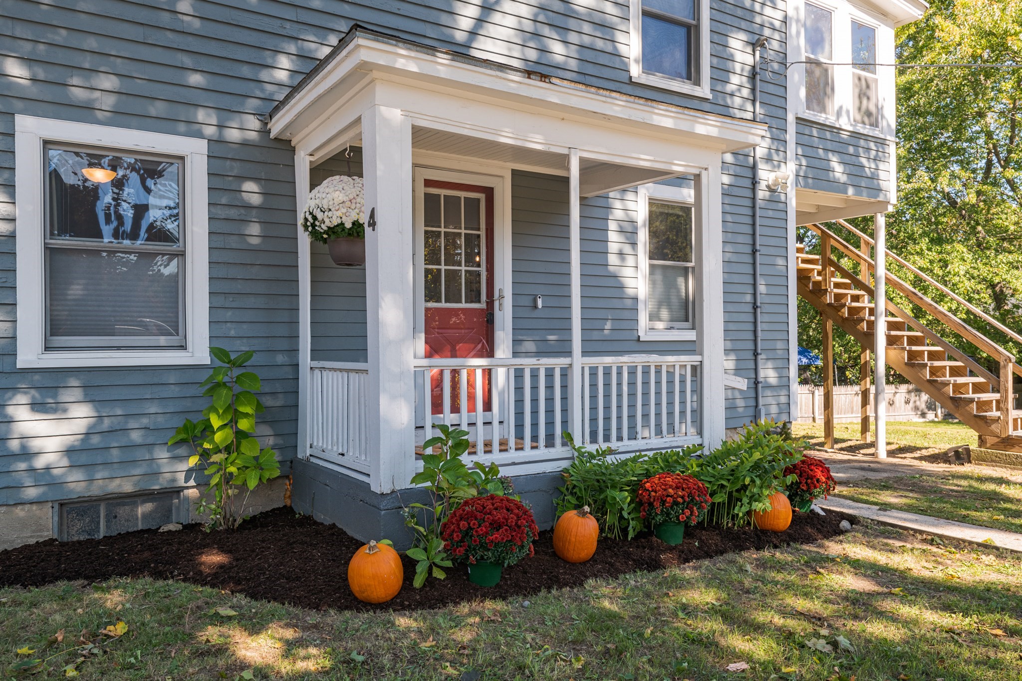 4 Pleasant St Property Photo 2