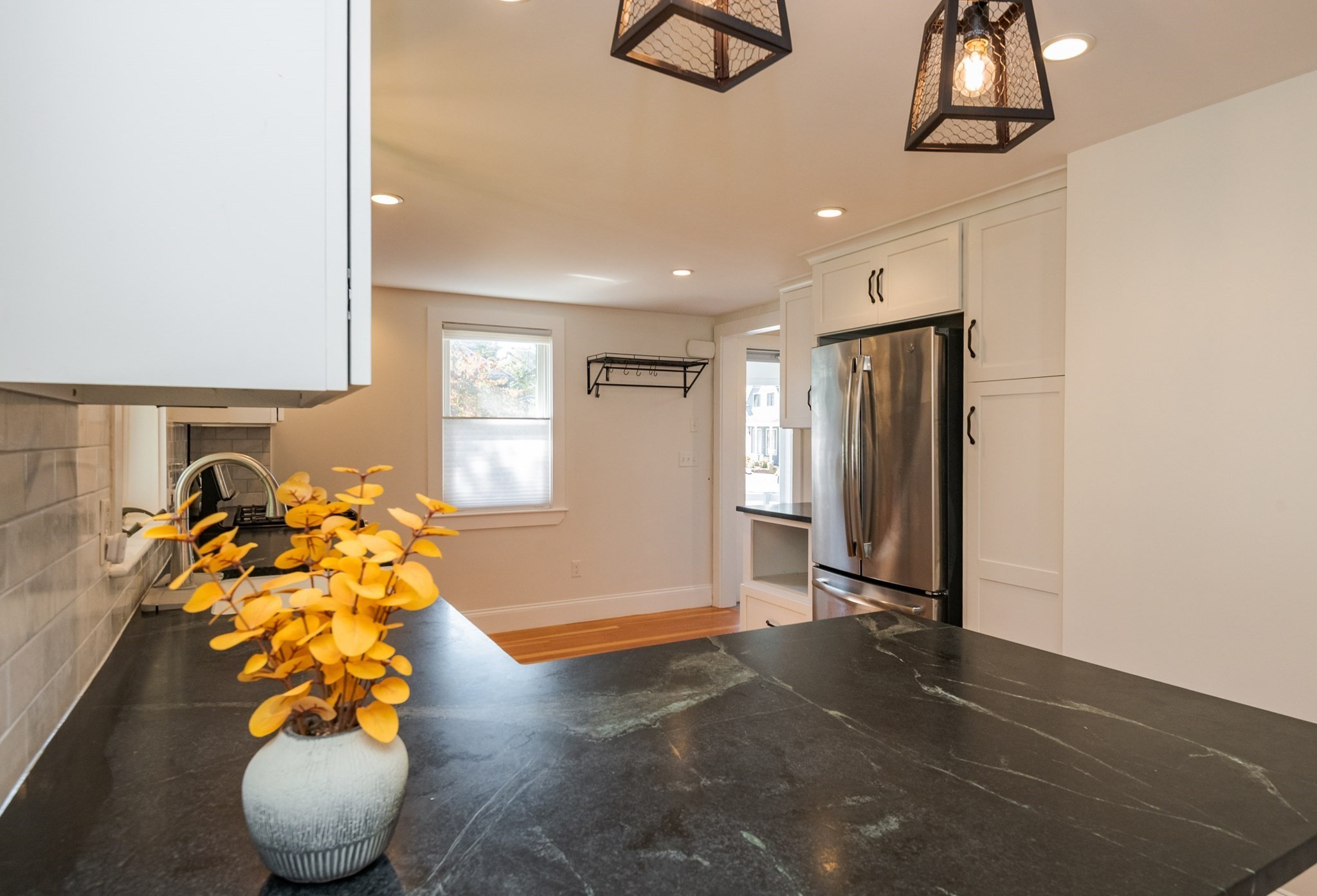 4 Pleasant St Property Photo 10