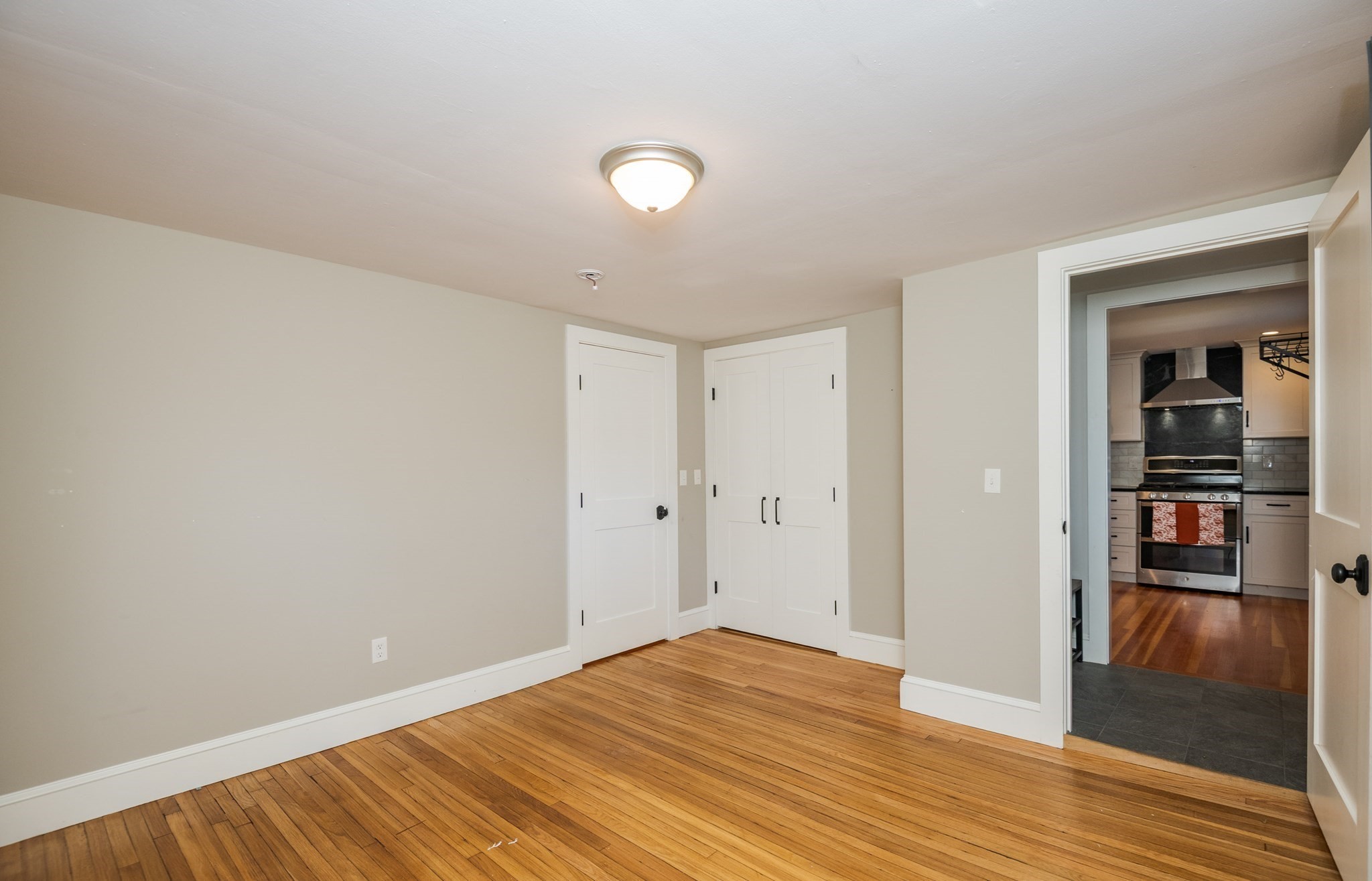 4 Pleasant St Property Photo 22
