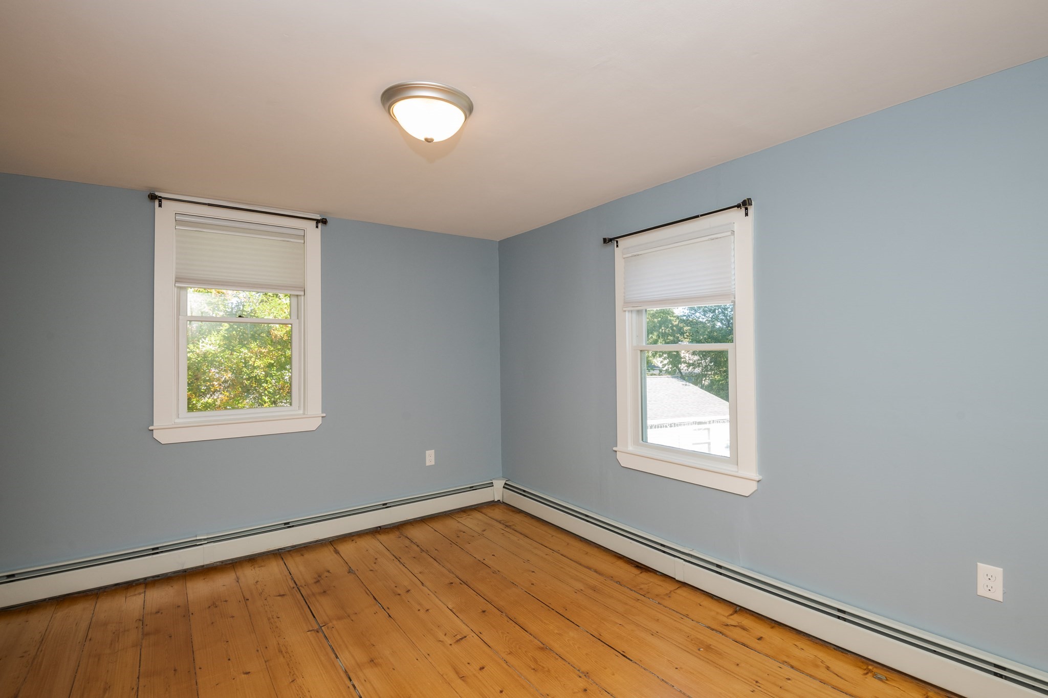 4 Pleasant St Property Photo 24