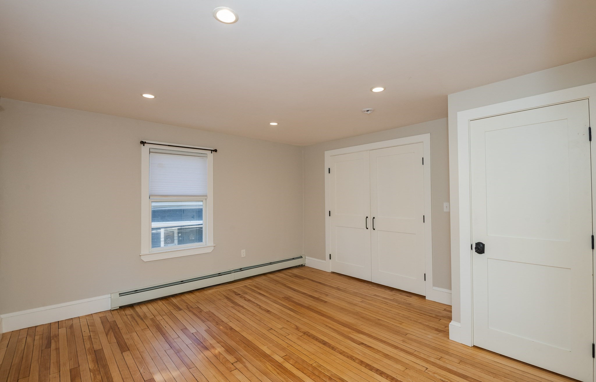 4 Pleasant St Property Photo 32