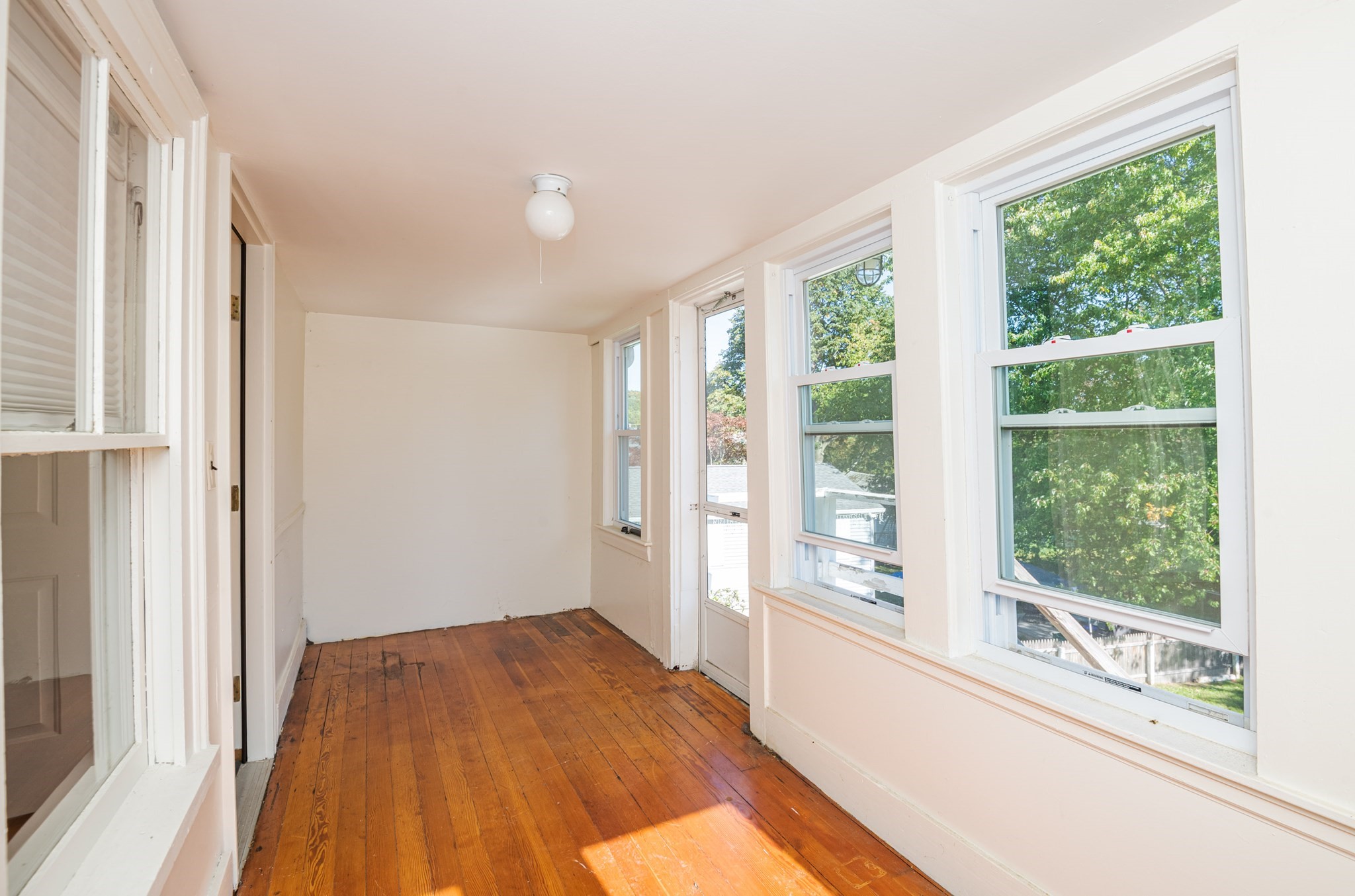 4 Pleasant St Property Photo 37