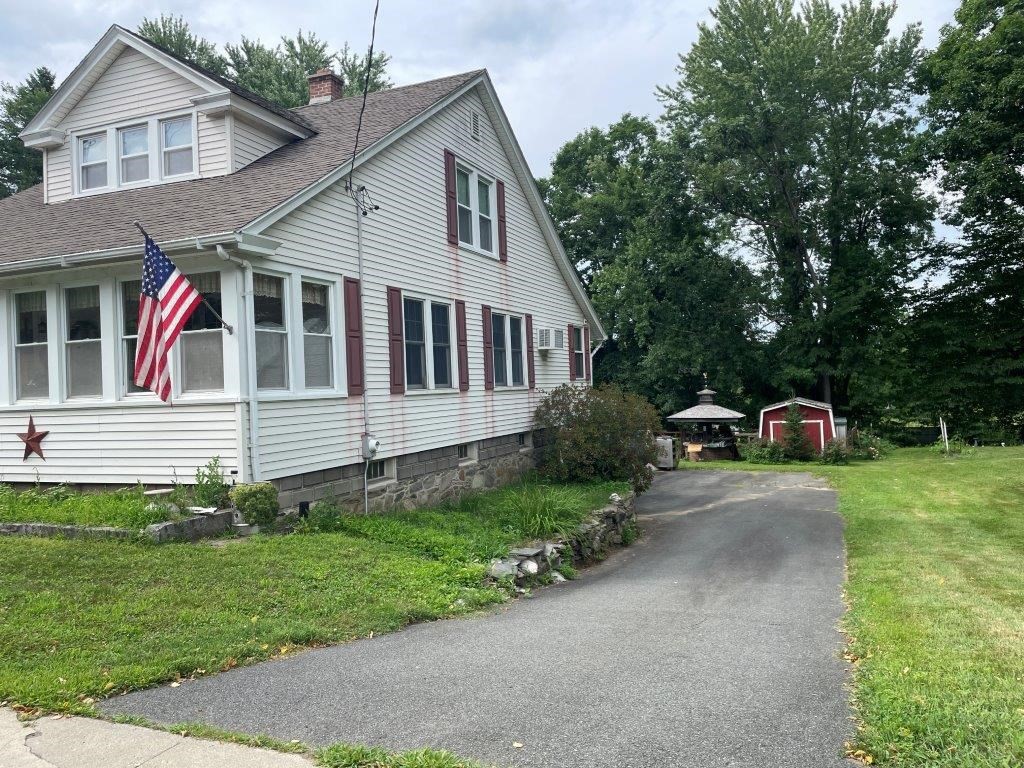 77 Newton Property Photo 2
