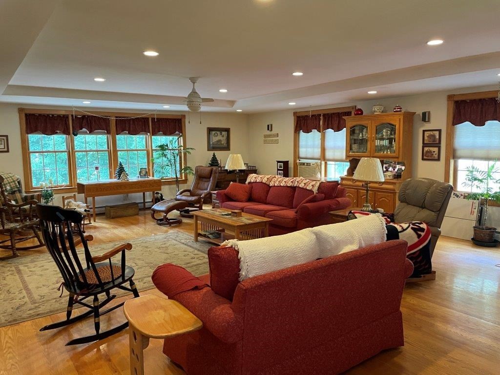 77 Newton Property Photo 4