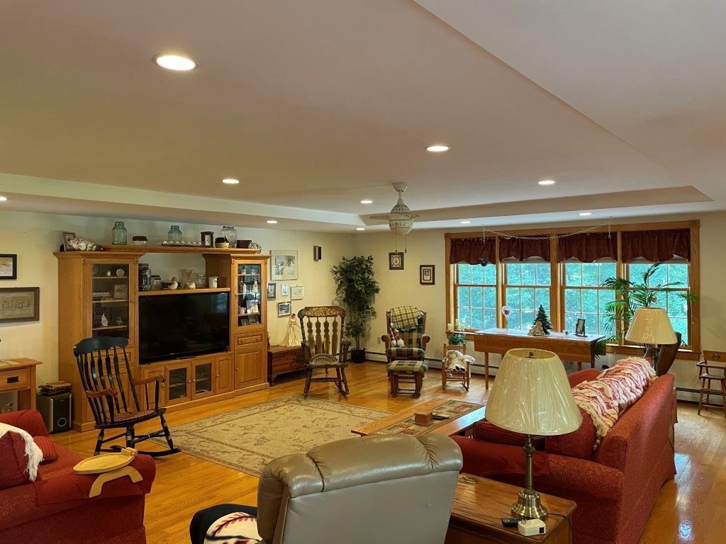 77 Newton Property Photo 5