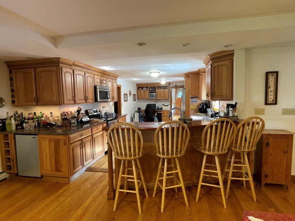 77 Newton Property Photo 8