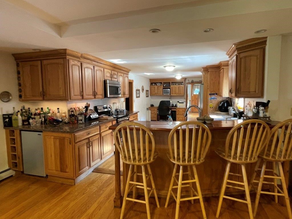 77 Newton Property Photo 10