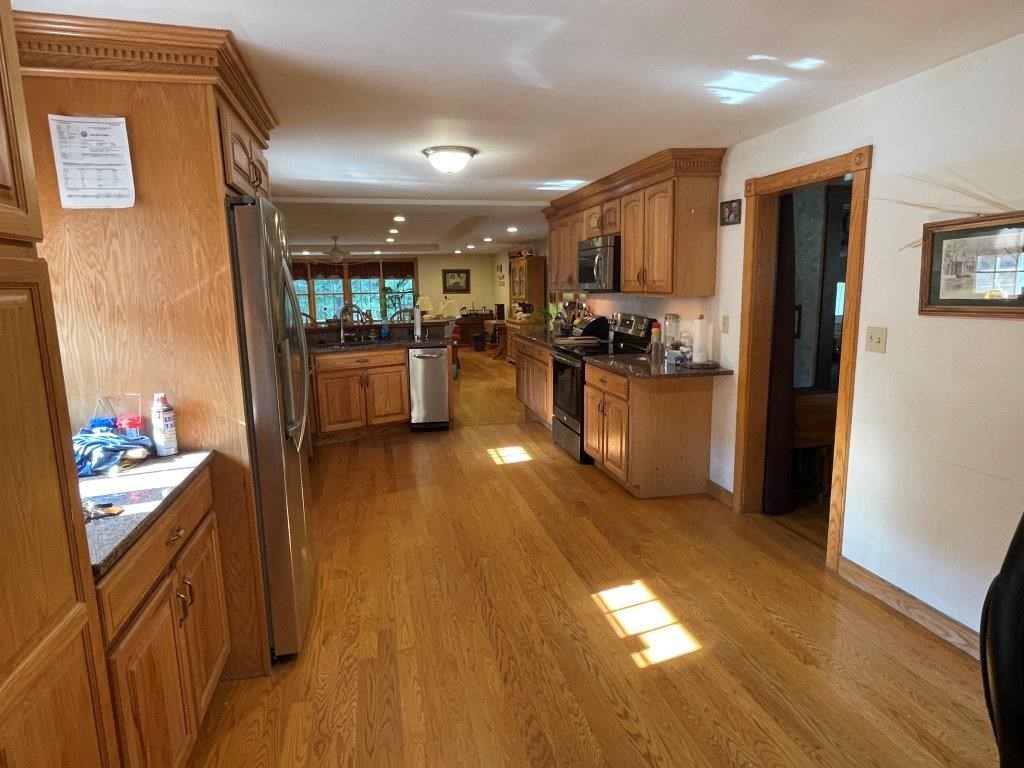 77 Newton Property Photo 12