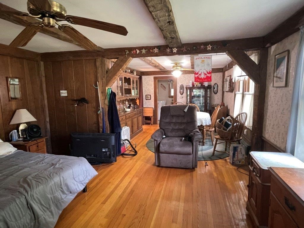77 Newton Property Photo 15
