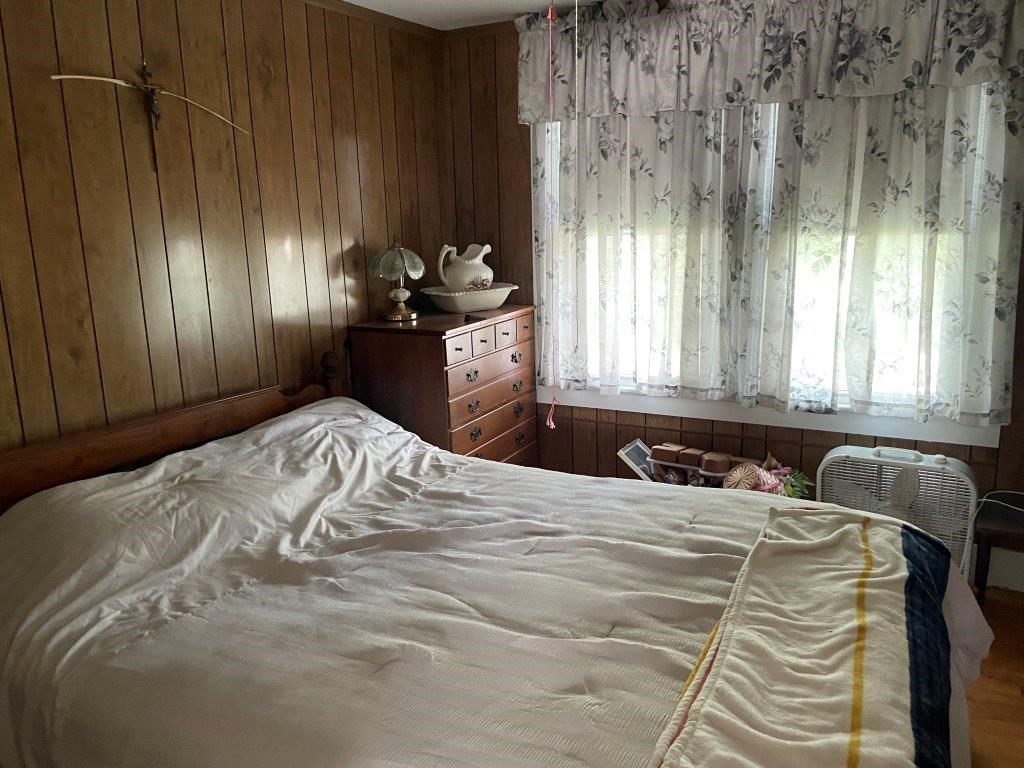 77 Newton Property Photo 23