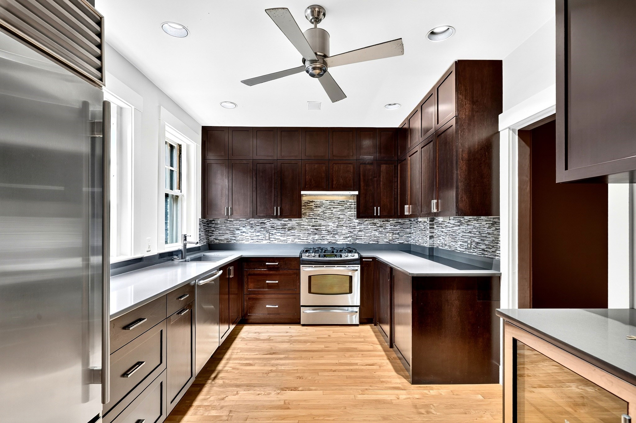 31 Linnaean St # 2 Property Photo 20