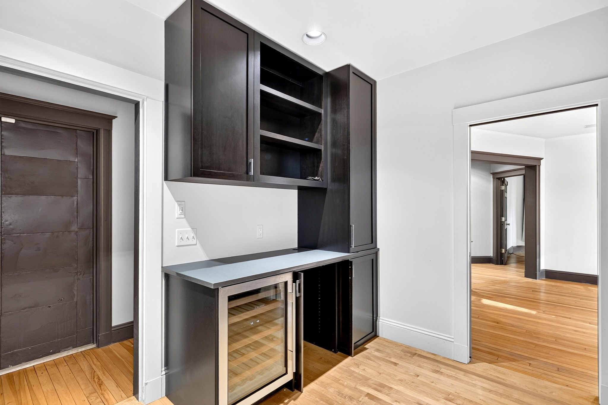 31 Linnaean St # 2 Property Photo 22