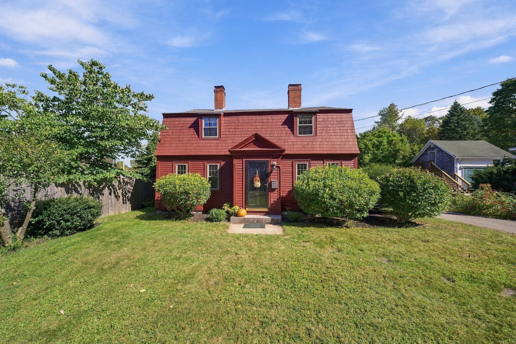 217 Locust St Property Photo 1