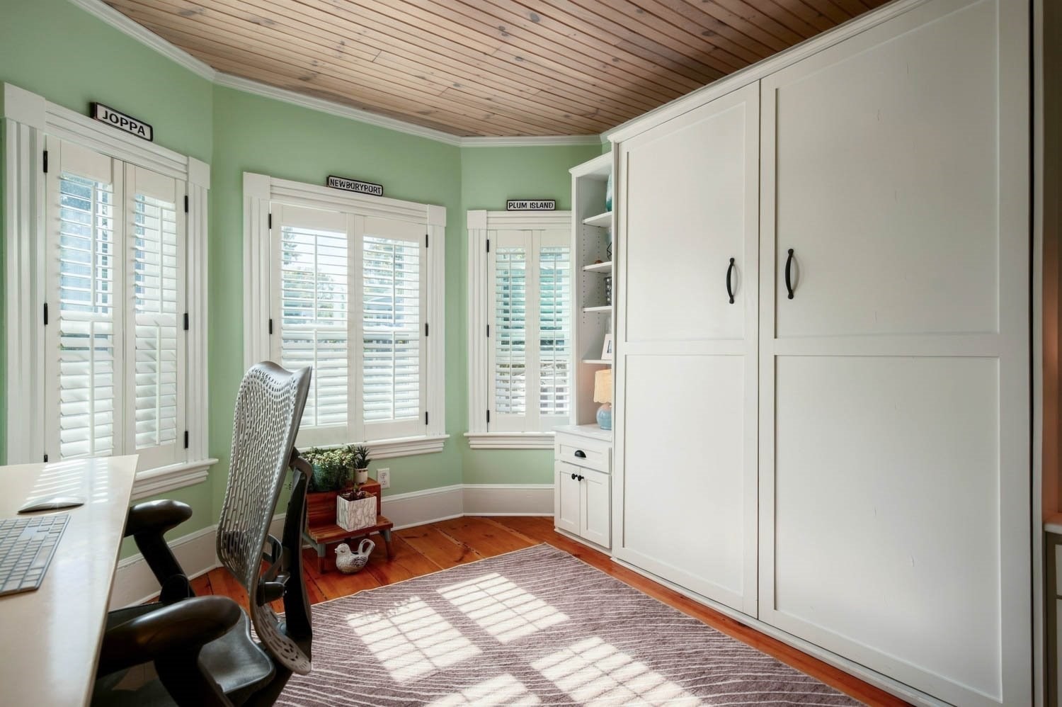 51 Temple Street Property Photo 14