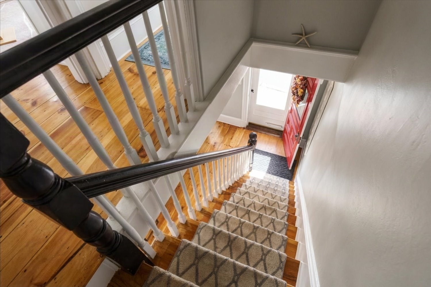51 Temple Street Property Photo 18