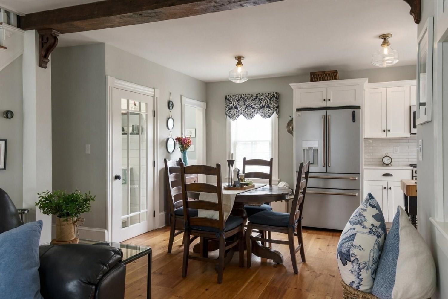 51 Temple Street Property Photo 25