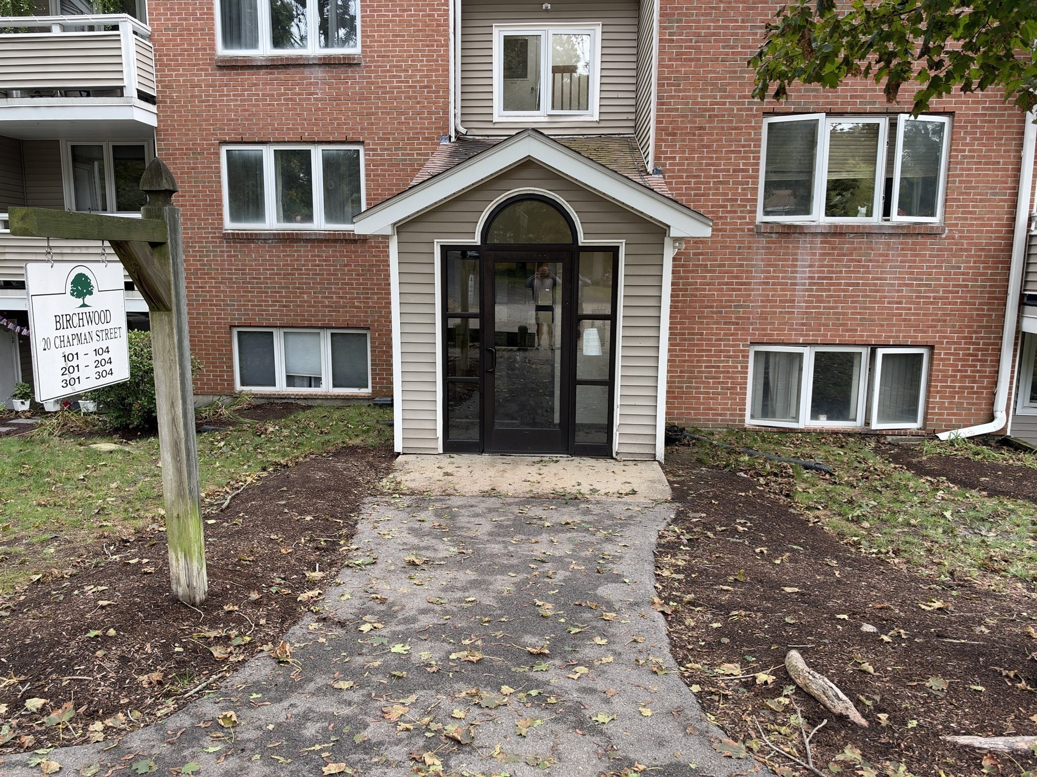 20 Chapman St # 102 Property Photo 1