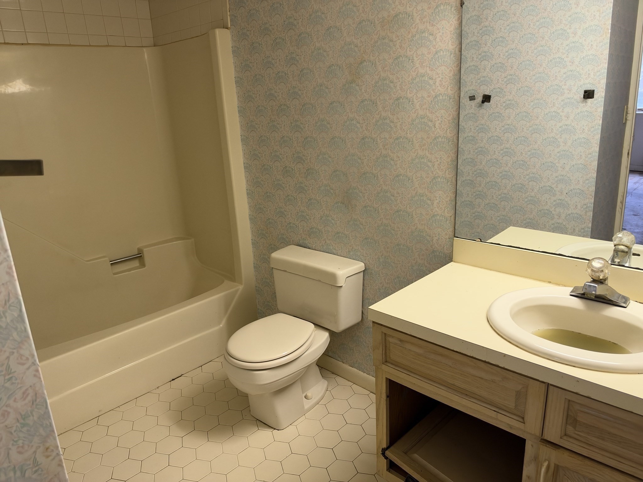 20 Chapman St # 102 Property Photo 13