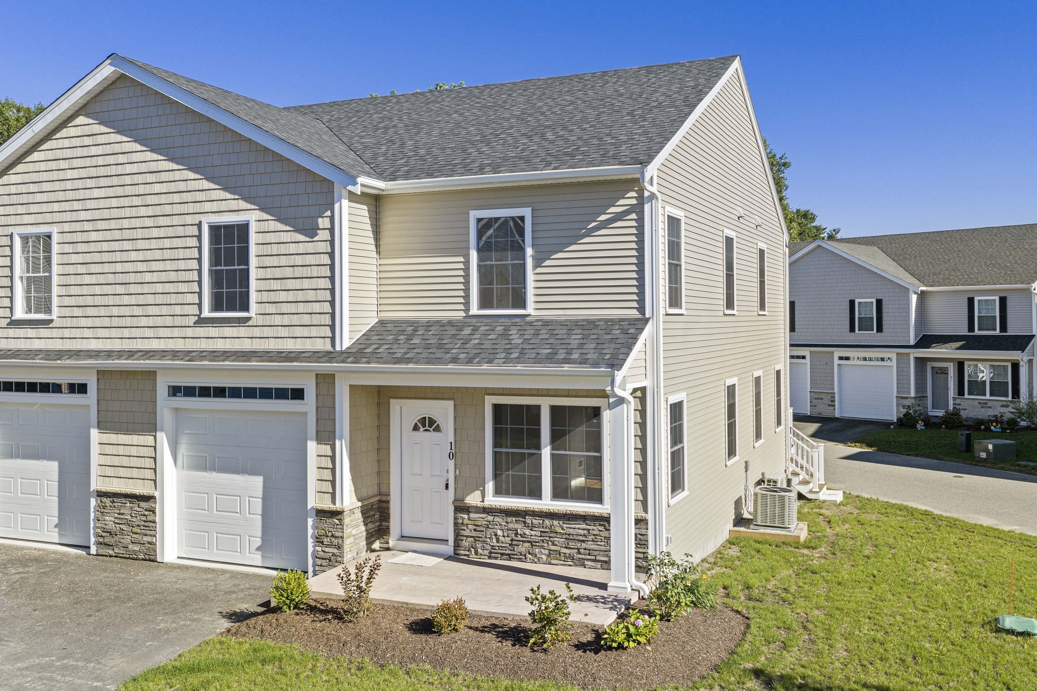 18 Toscano # B Property Photo 1
