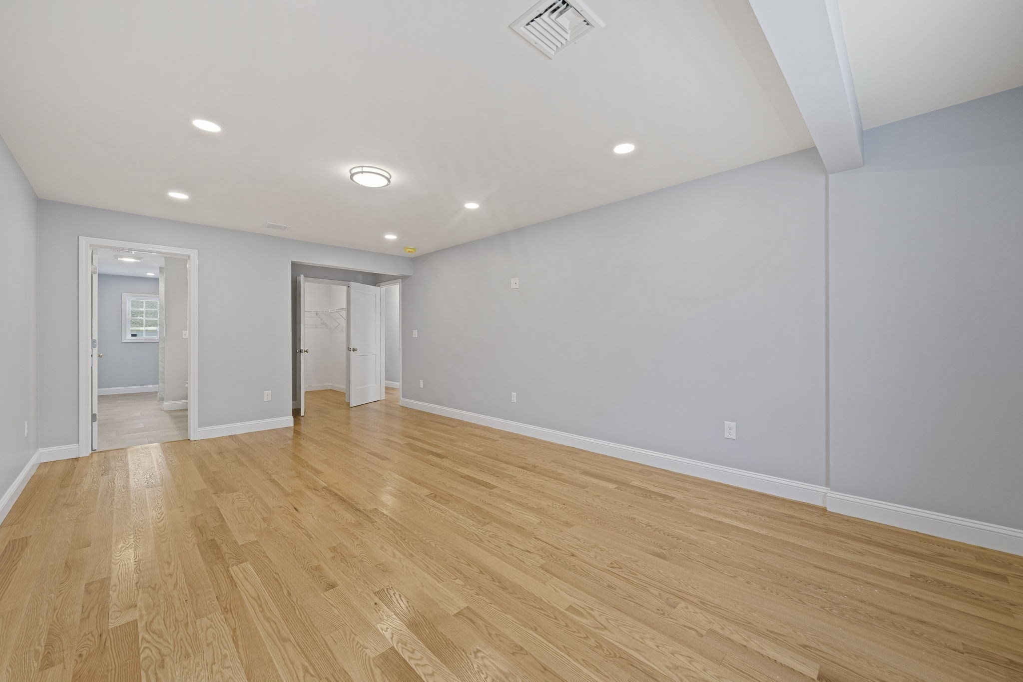 18 Toscano # B Property Photo 24