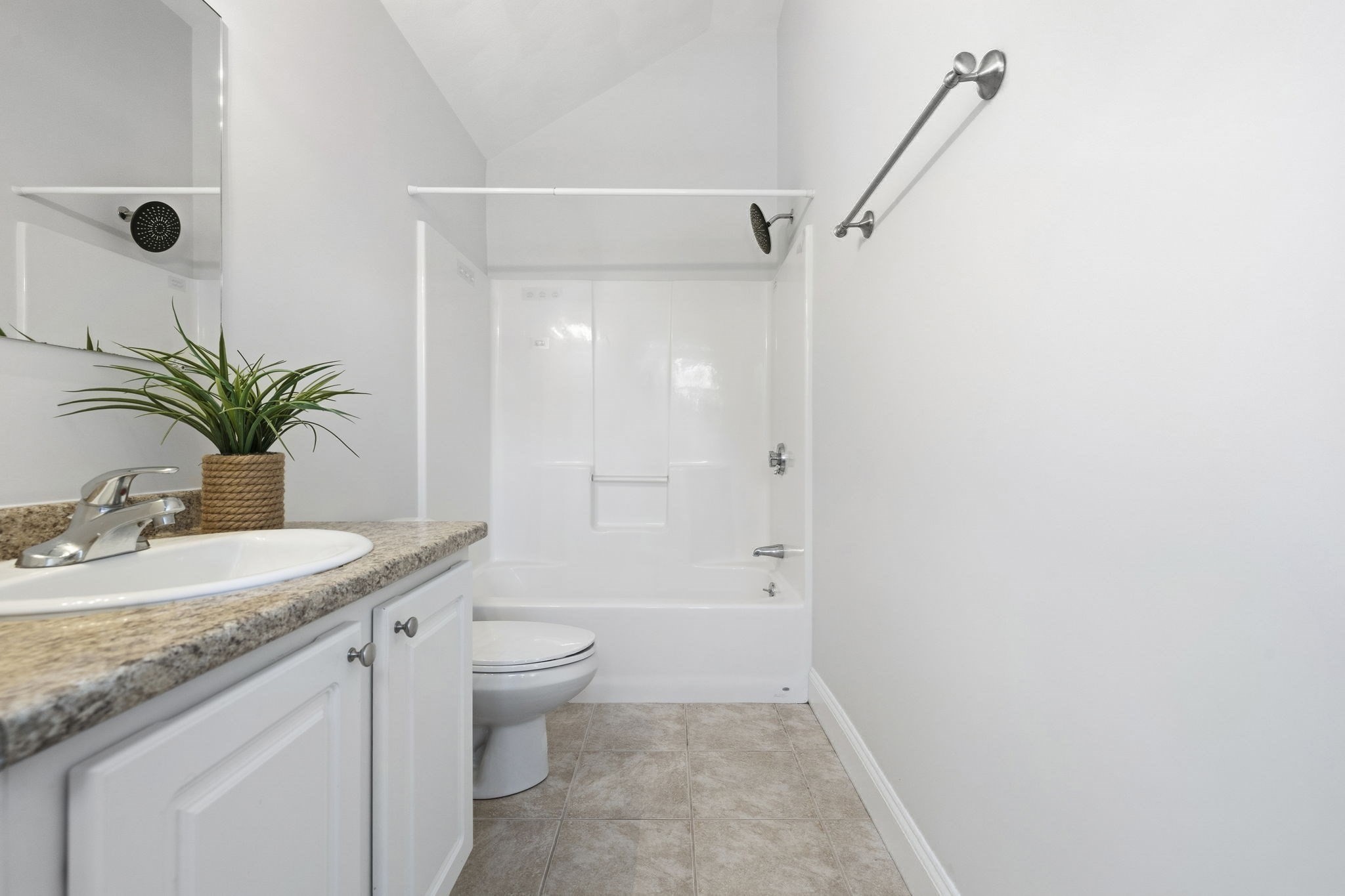 2a Auburn St # 2a Property Photo 15