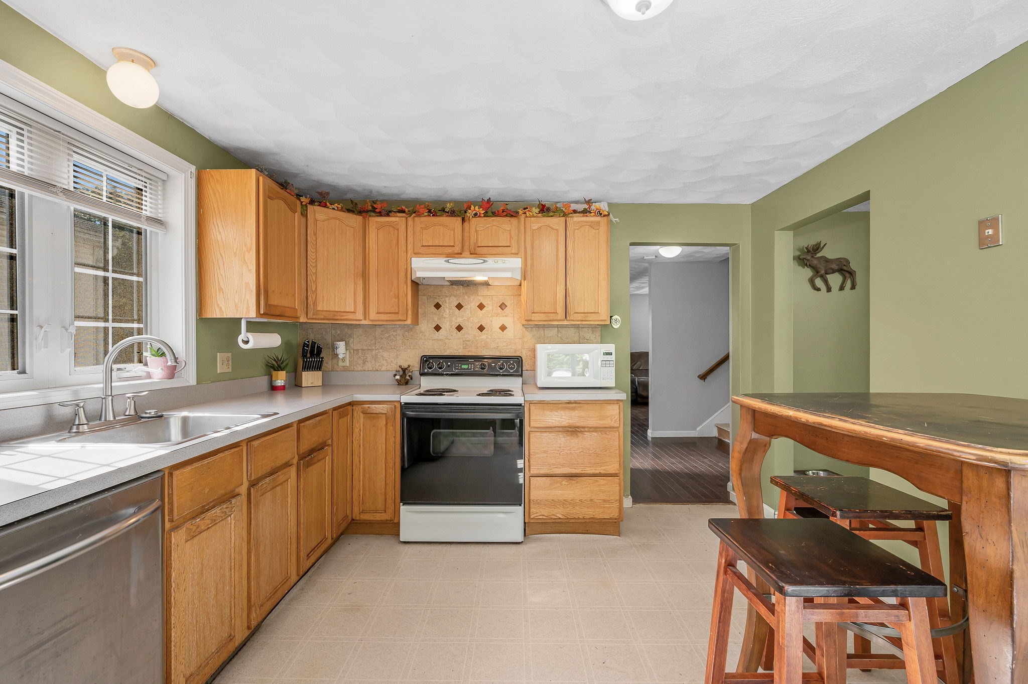 22-b Massachusetts Ave Property Photo 3