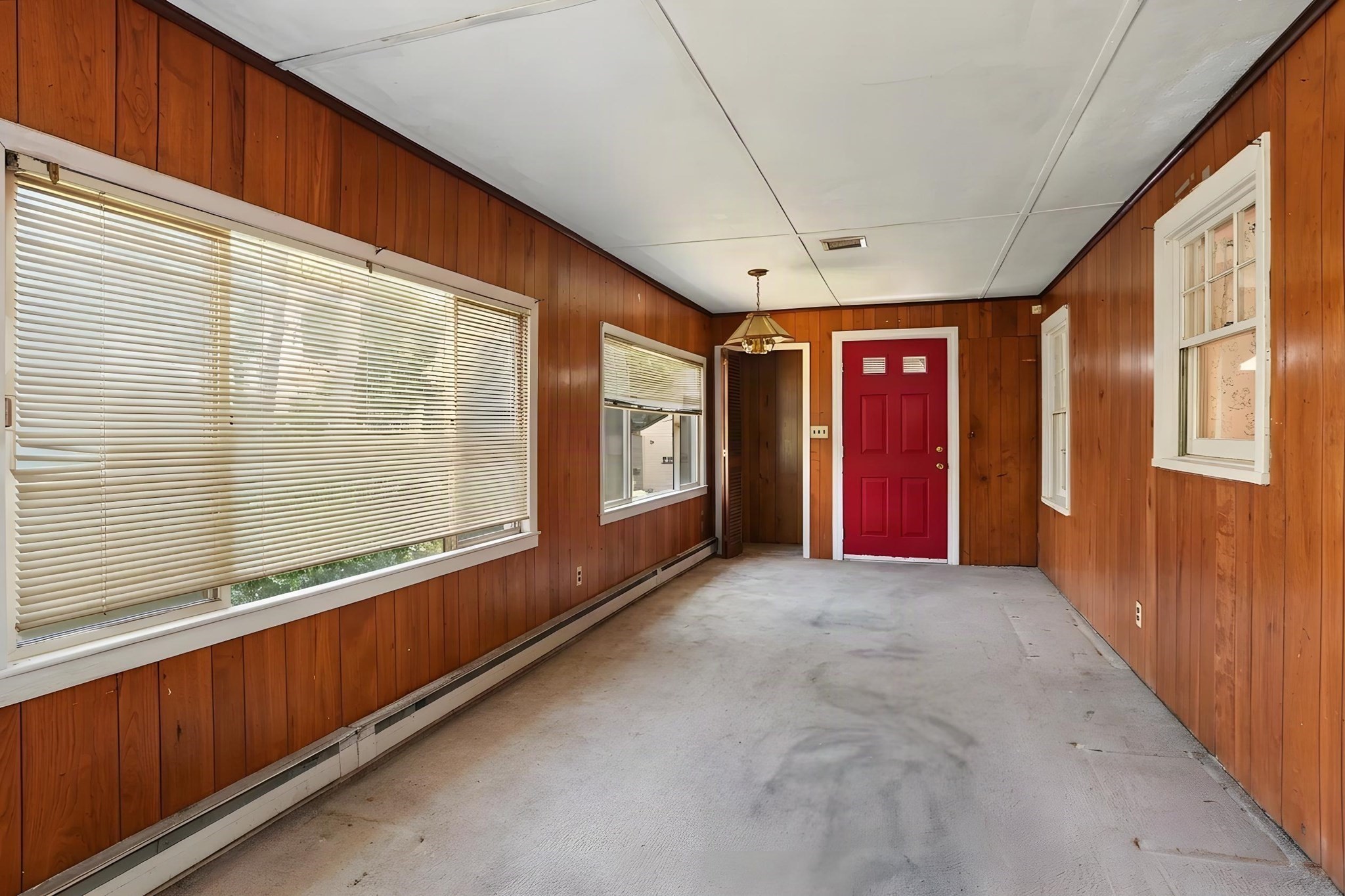 675 Burncoat Street Property Photo 12